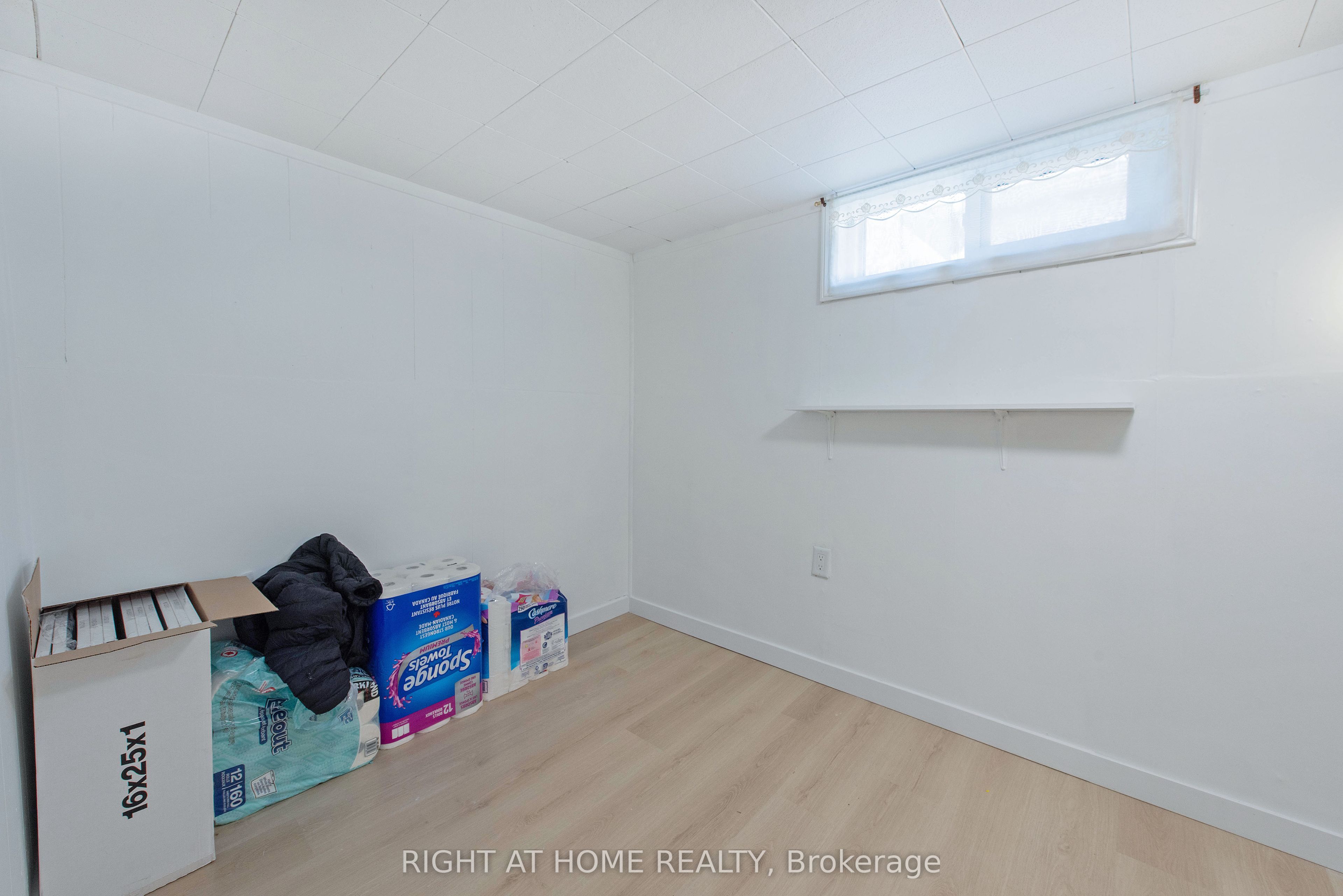 69 Alayne Crescent Property Photo 28