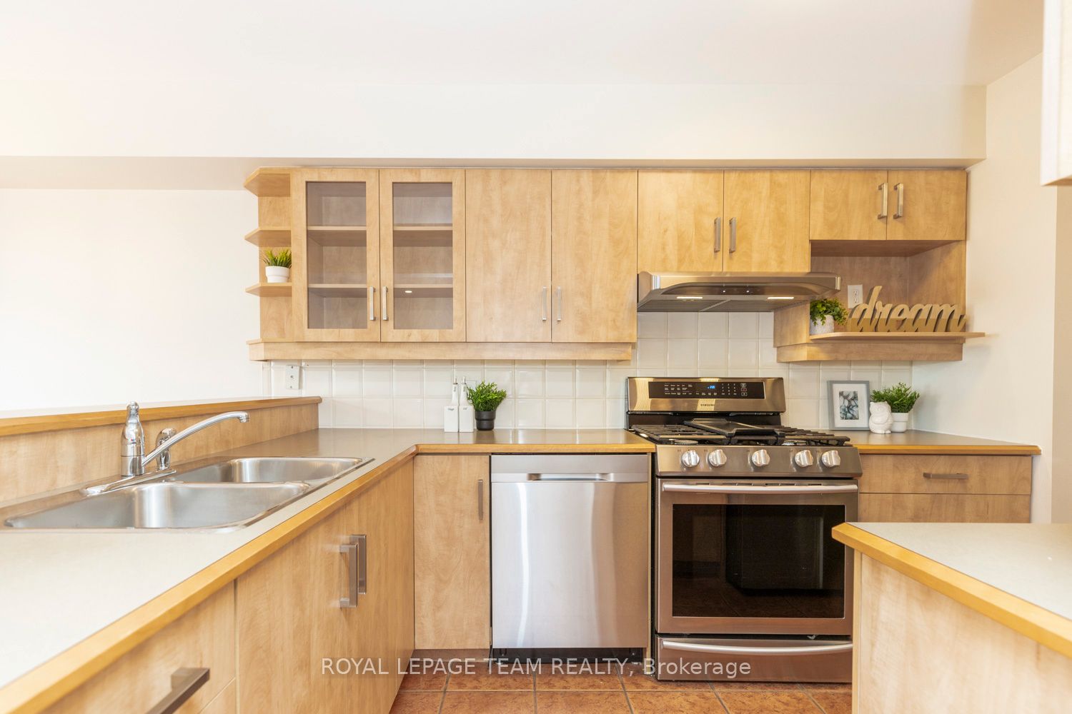 25 Kirkstone Private Property Photo 18