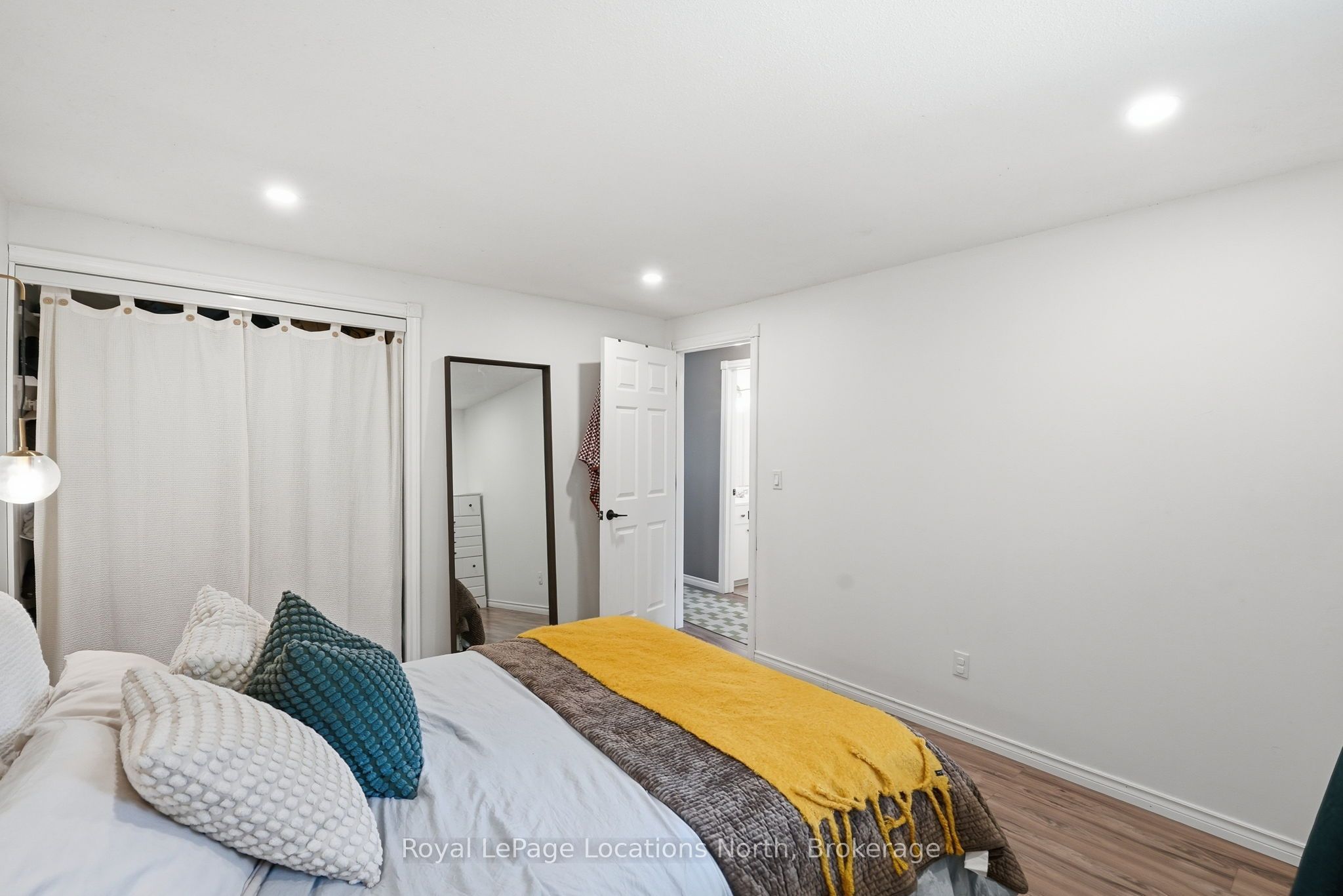 2595 6th Avenue W Property Photo 19