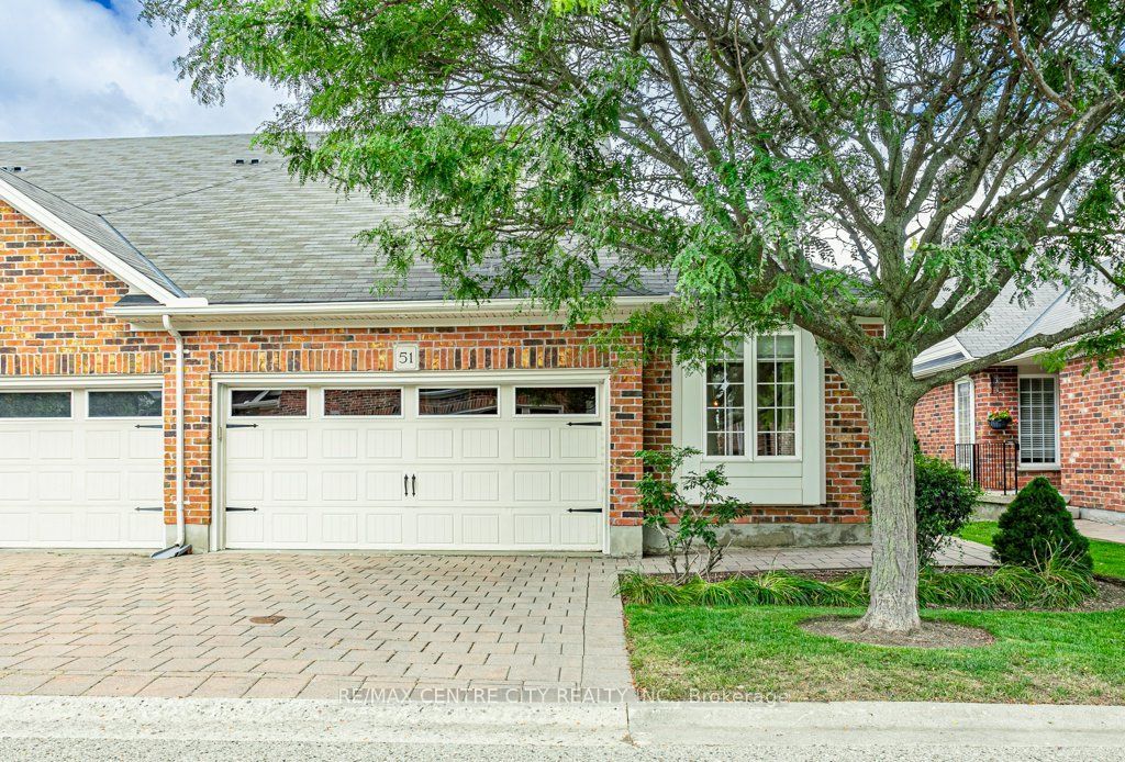 464 Commissioners Road W 51 Property Photo 1