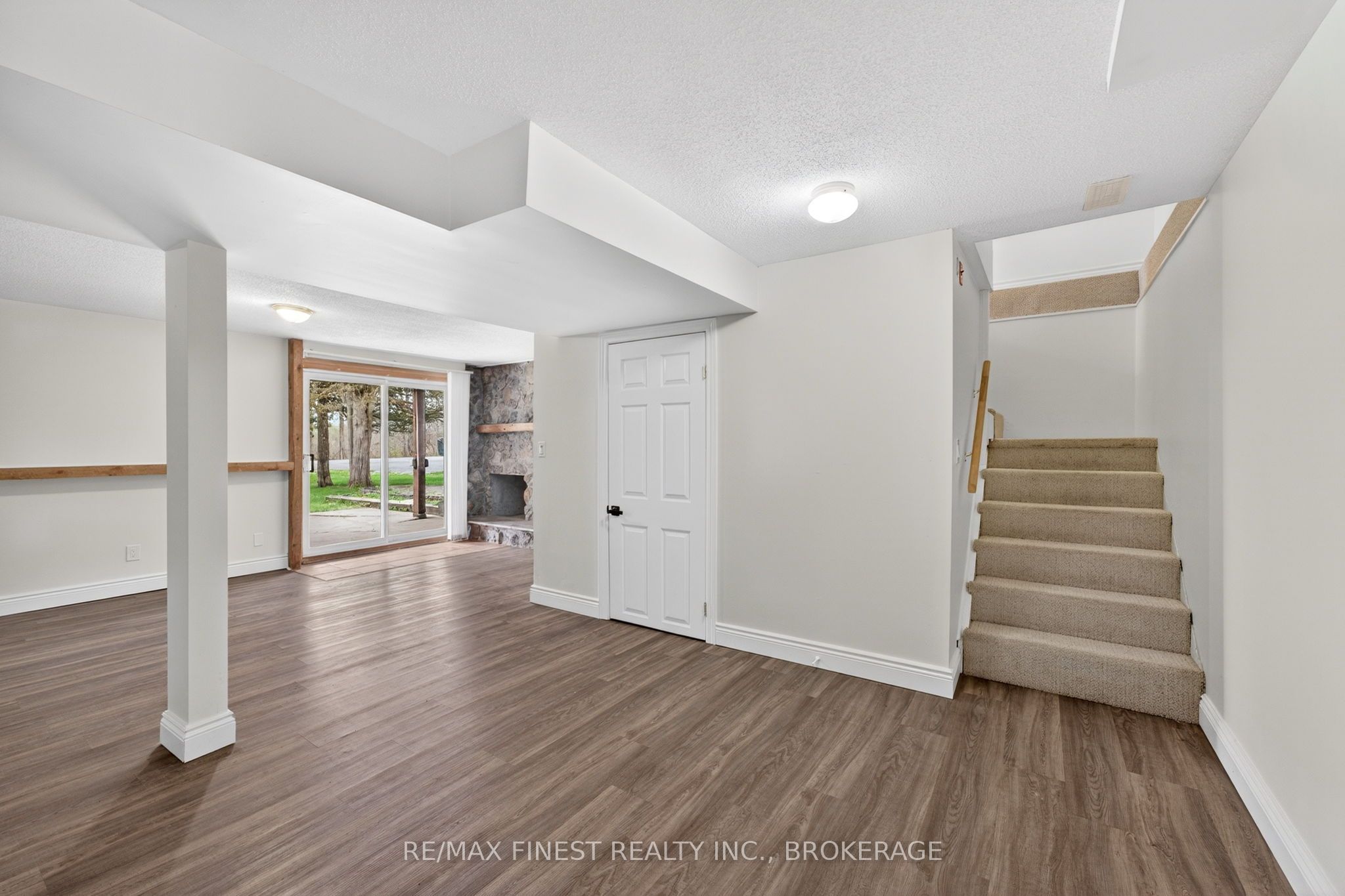 8 Sunrise Court Property Photo 19