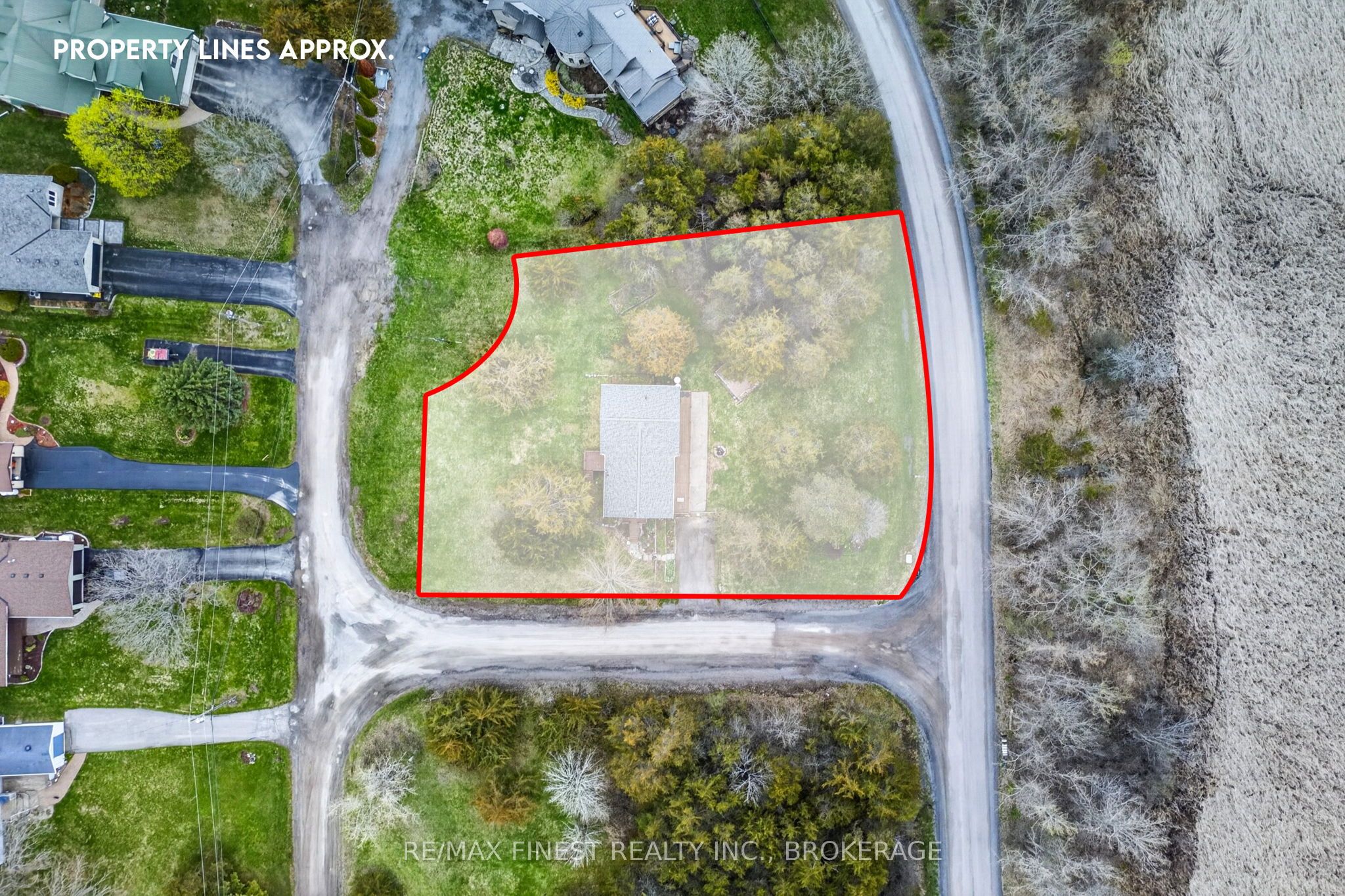 8 Sunrise Court Property Photo 37