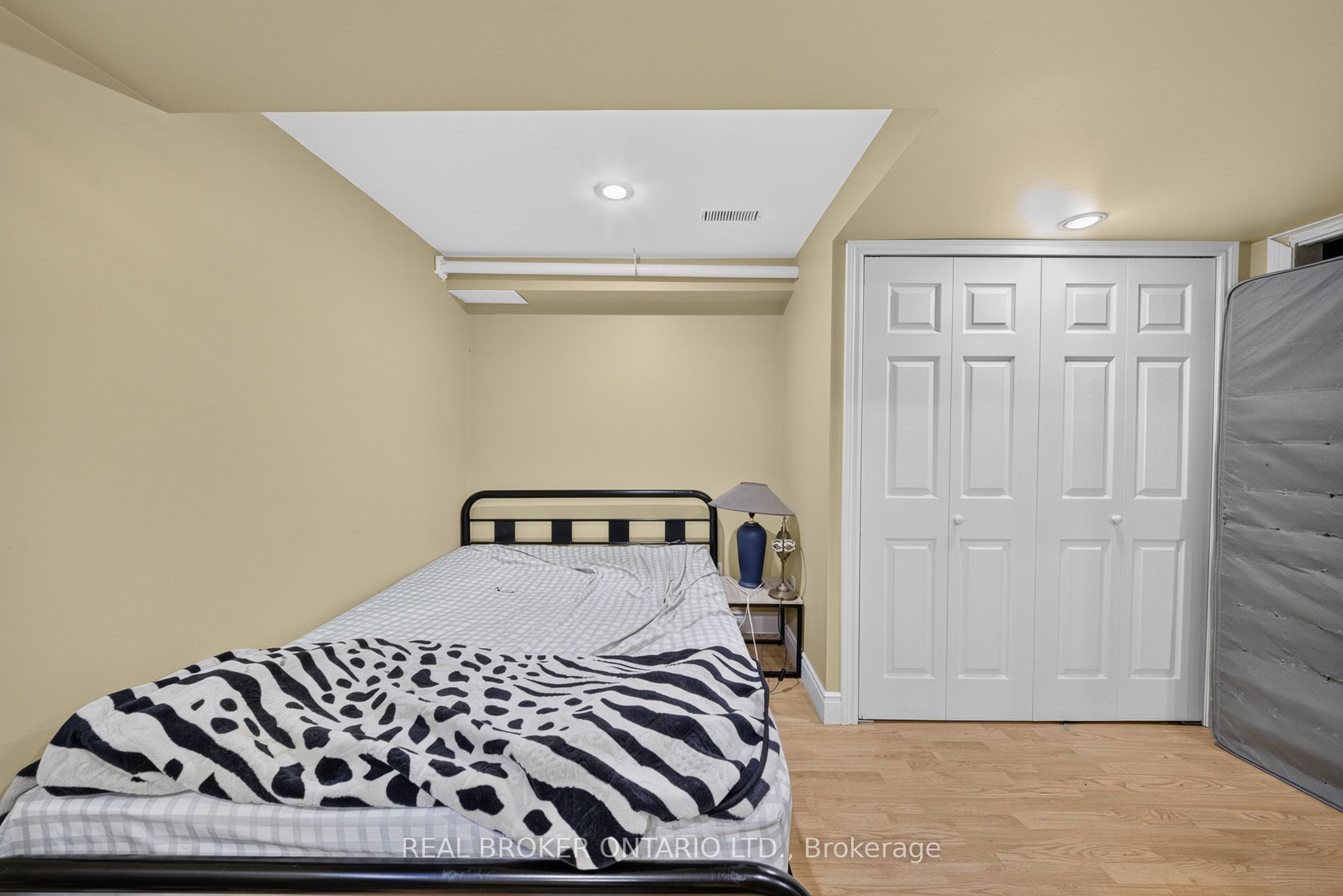 800 Paramount Drive 77 Property Photo 30