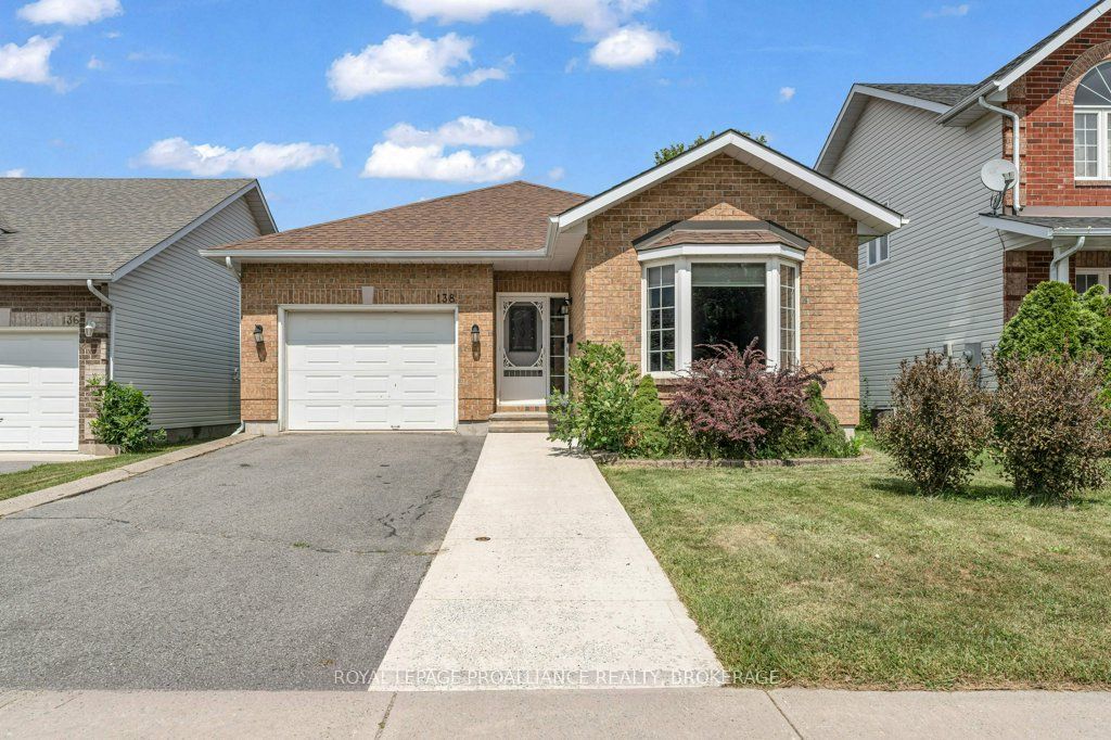 138 Dalgleish Avenue Property Photo 1