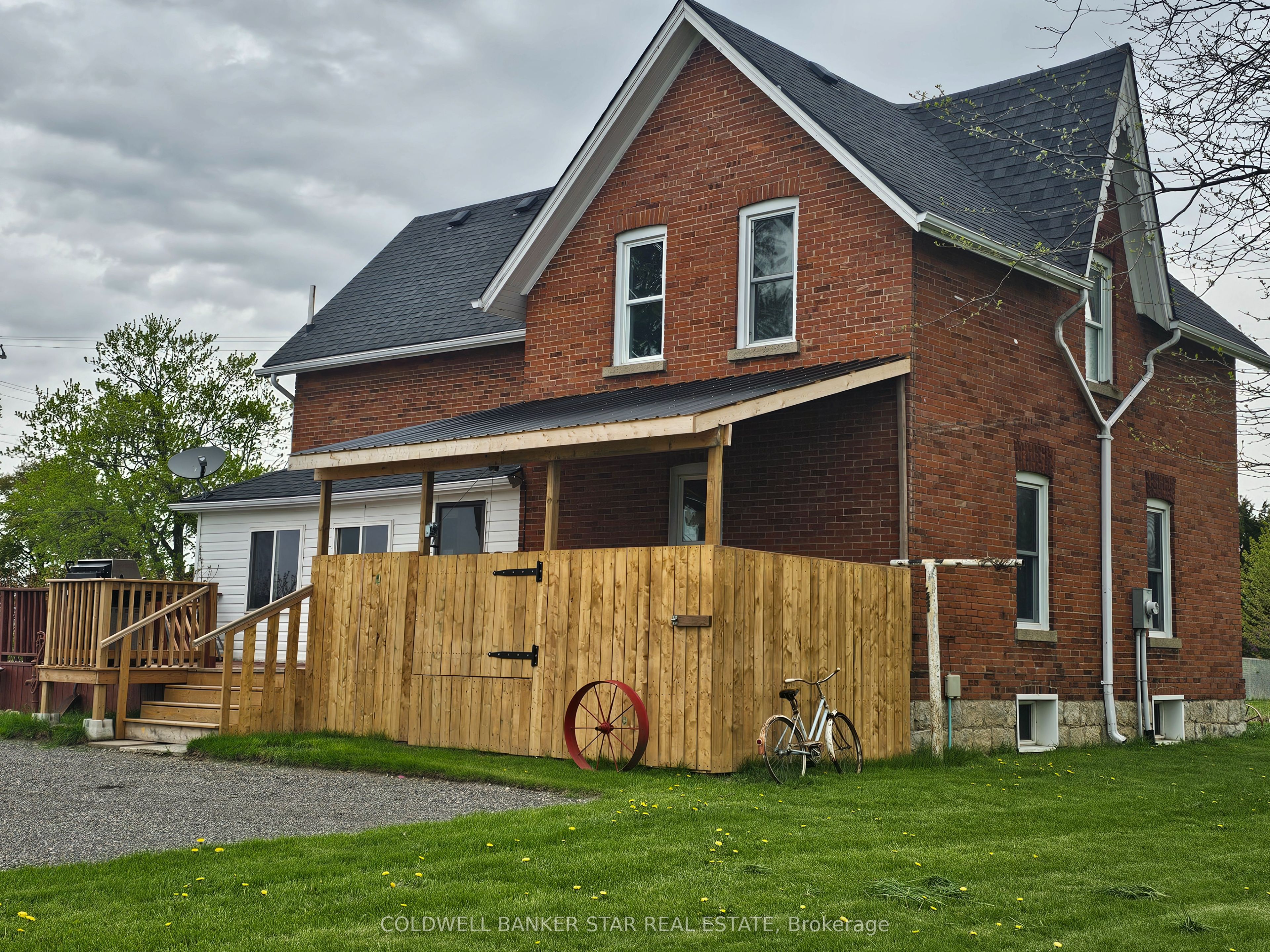 29860 Irish School Road N Property Photo 8