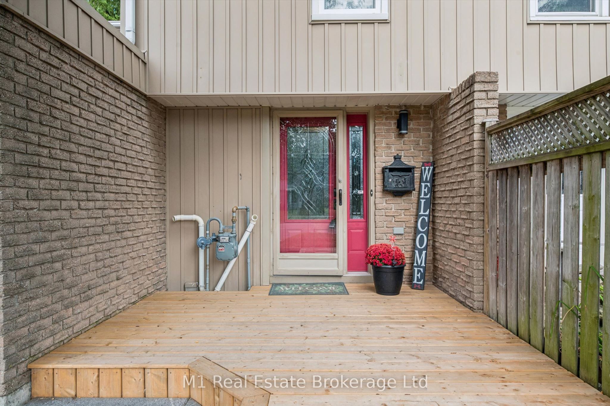567 Willow Road Property Photo 5