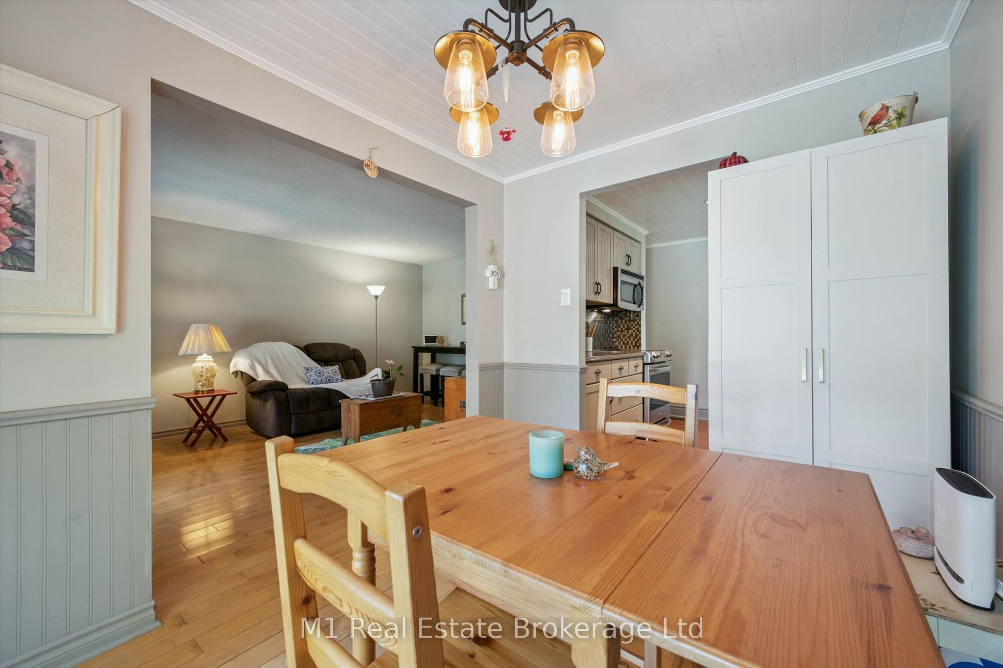 567 Willow Road Property Photo 14