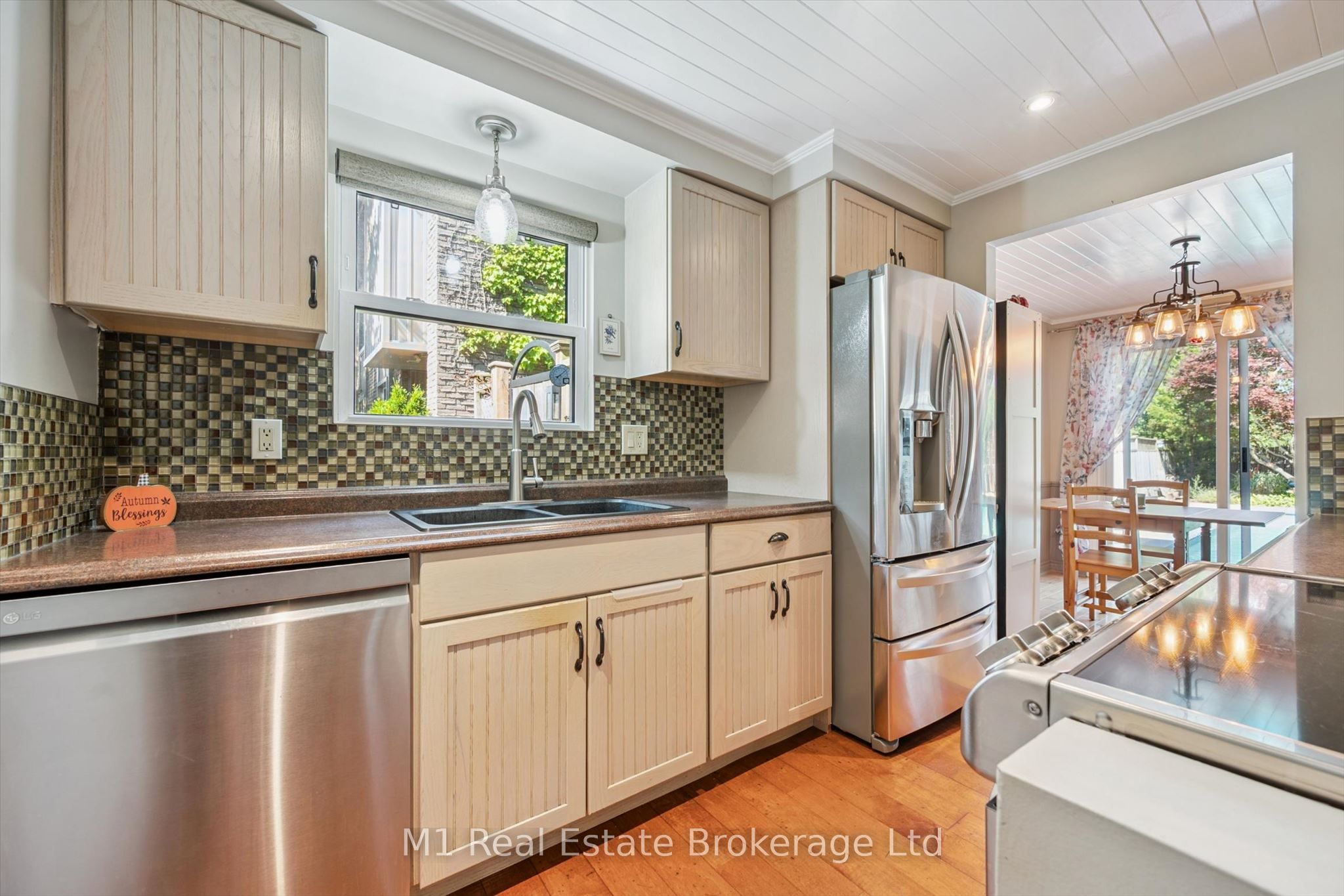 567 Willow Road Property Photo 16
