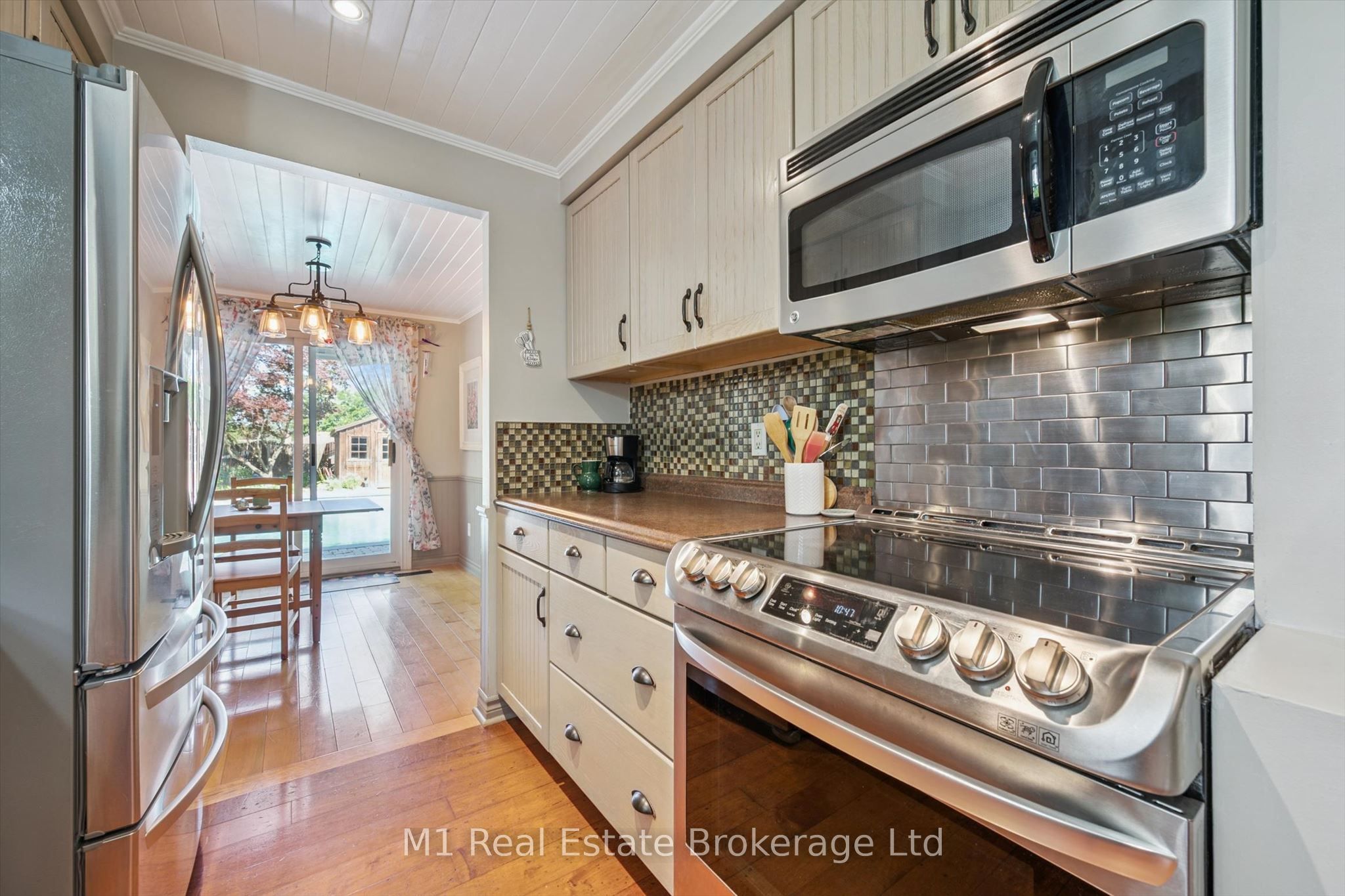 567 Willow Road Property Photo 17