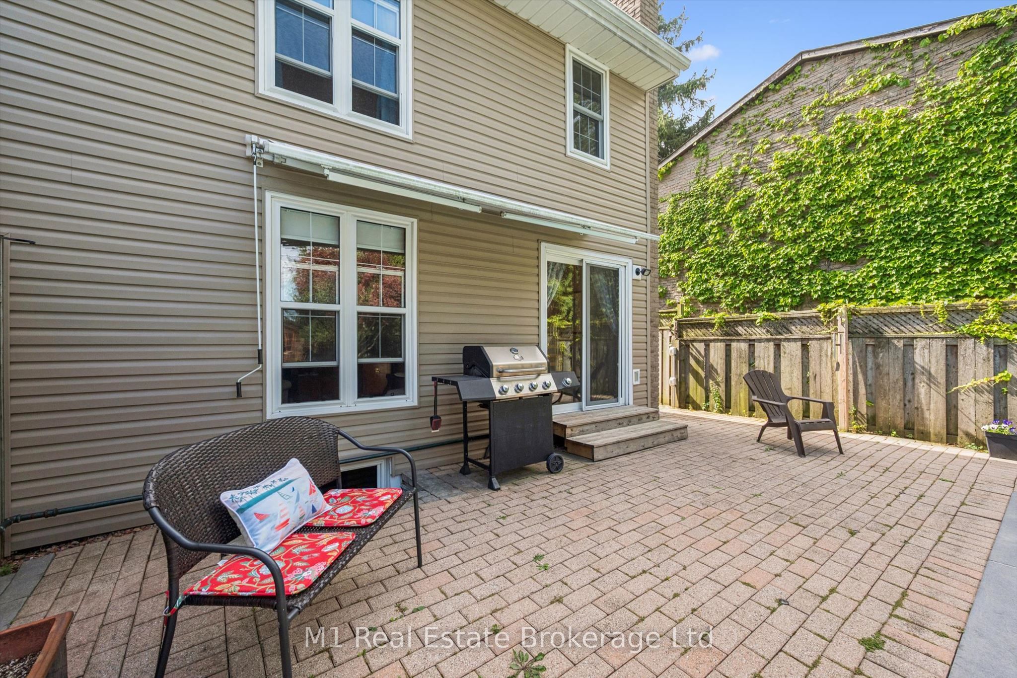 567 Willow Road Property Photo 39