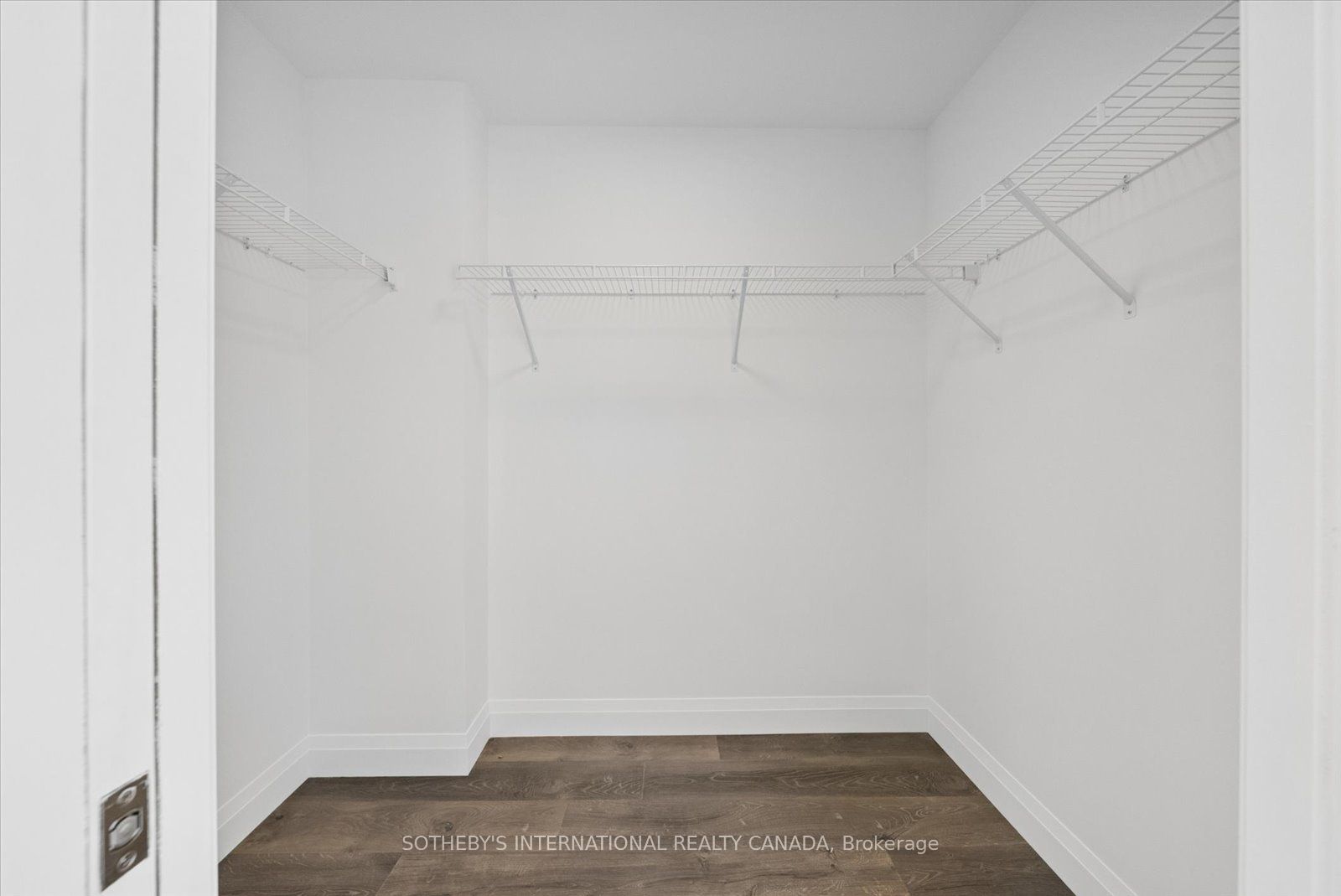 19 West St N Street 17 Property Photo 22