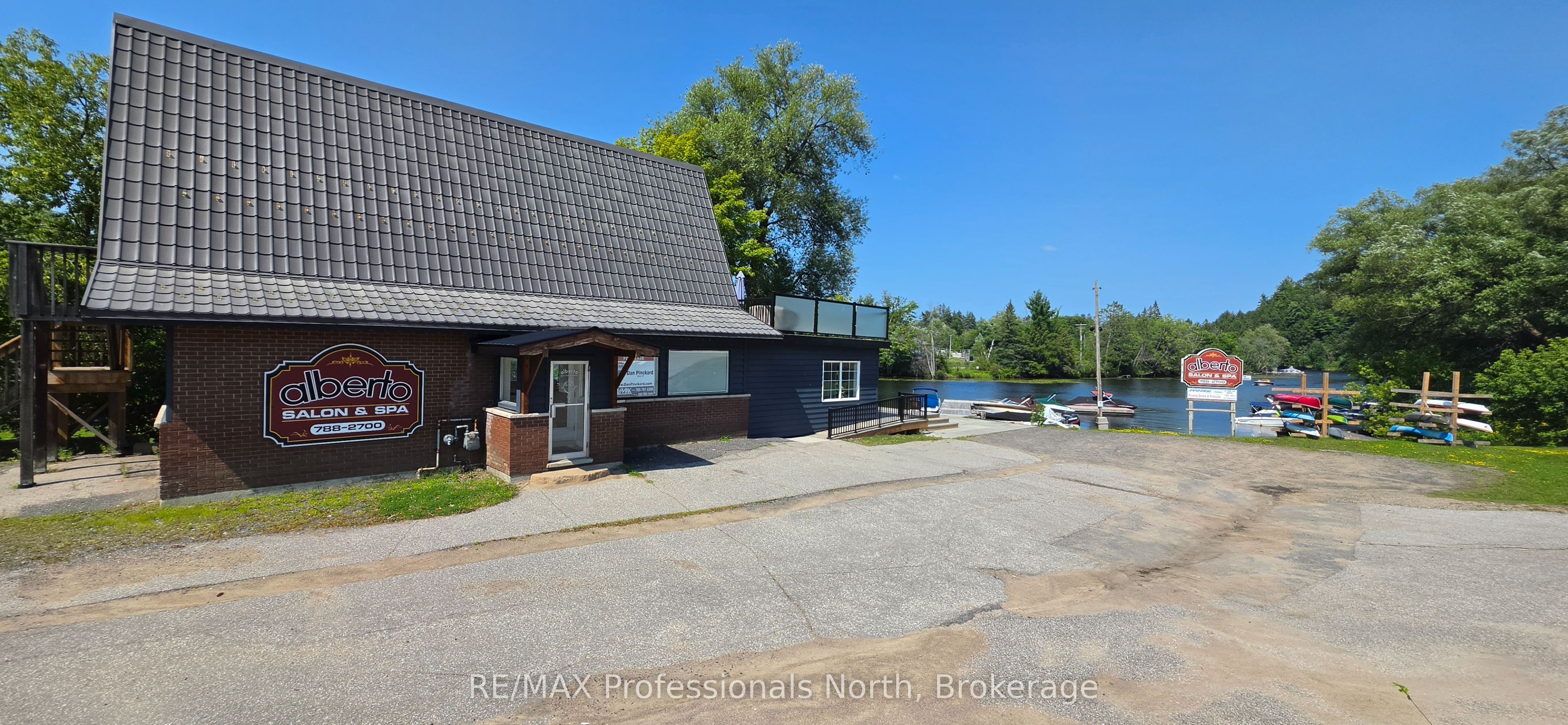 8 Park Drive Property Photo 6