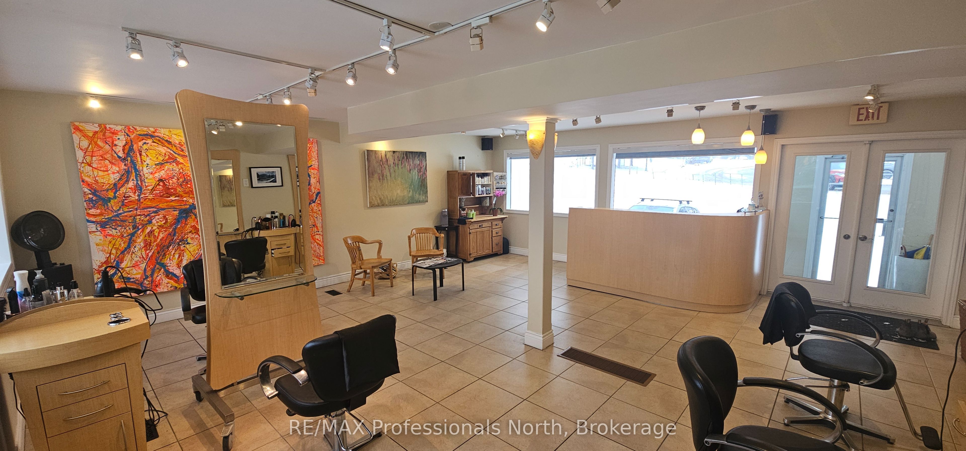 8 Park Drive Property Photo 13