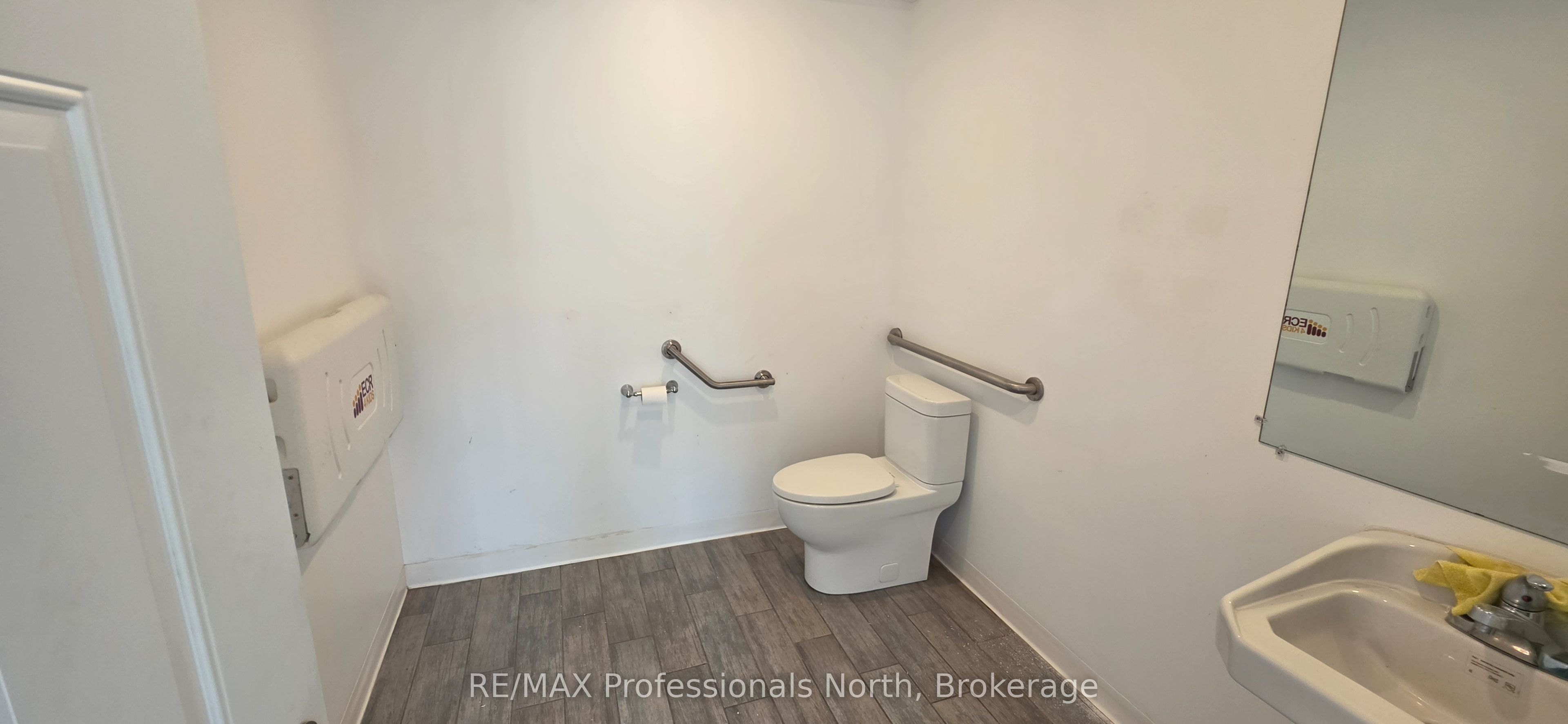 8 Park Drive Property Photo 24