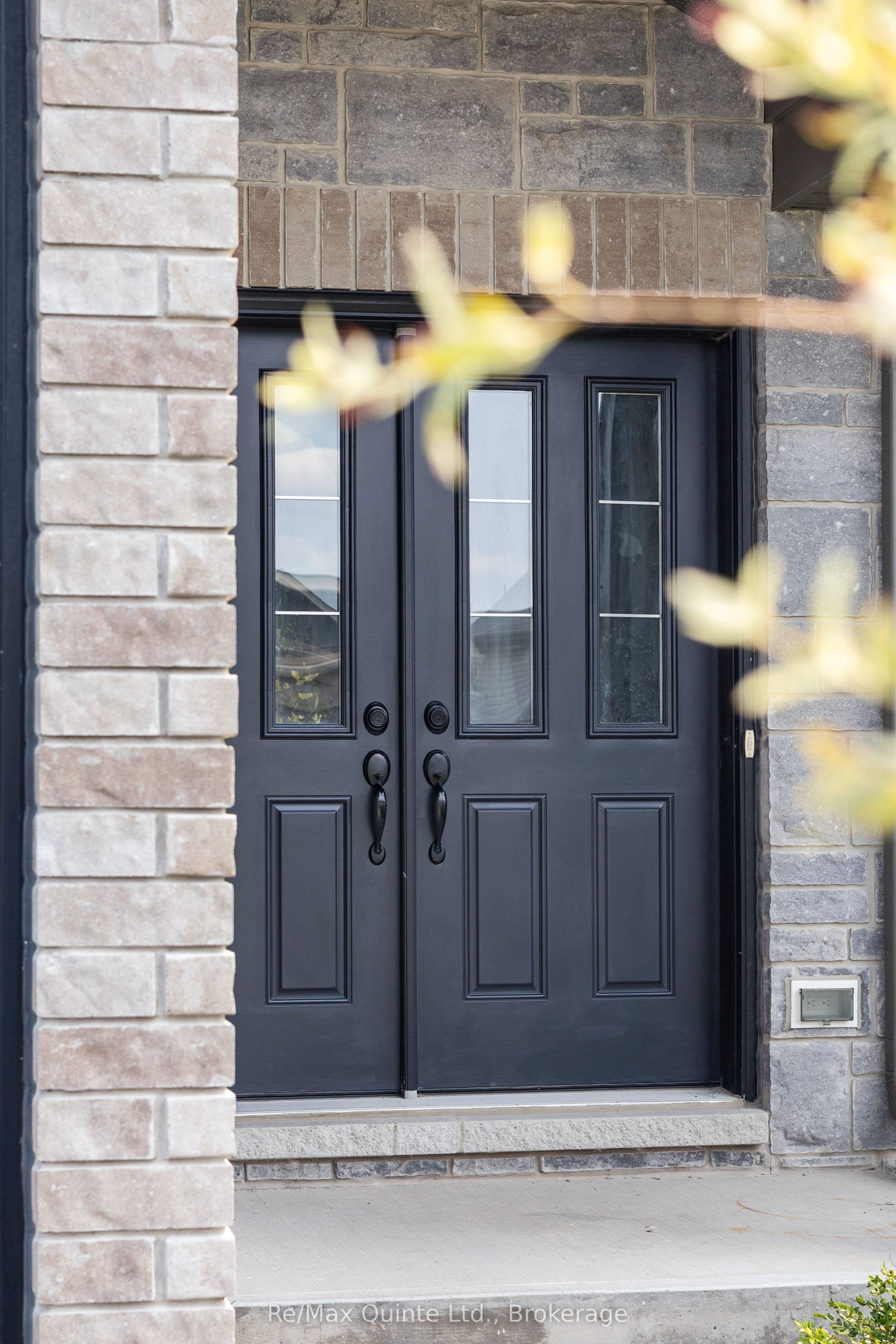 57 Hillside Meadow Drive Property Photo 10