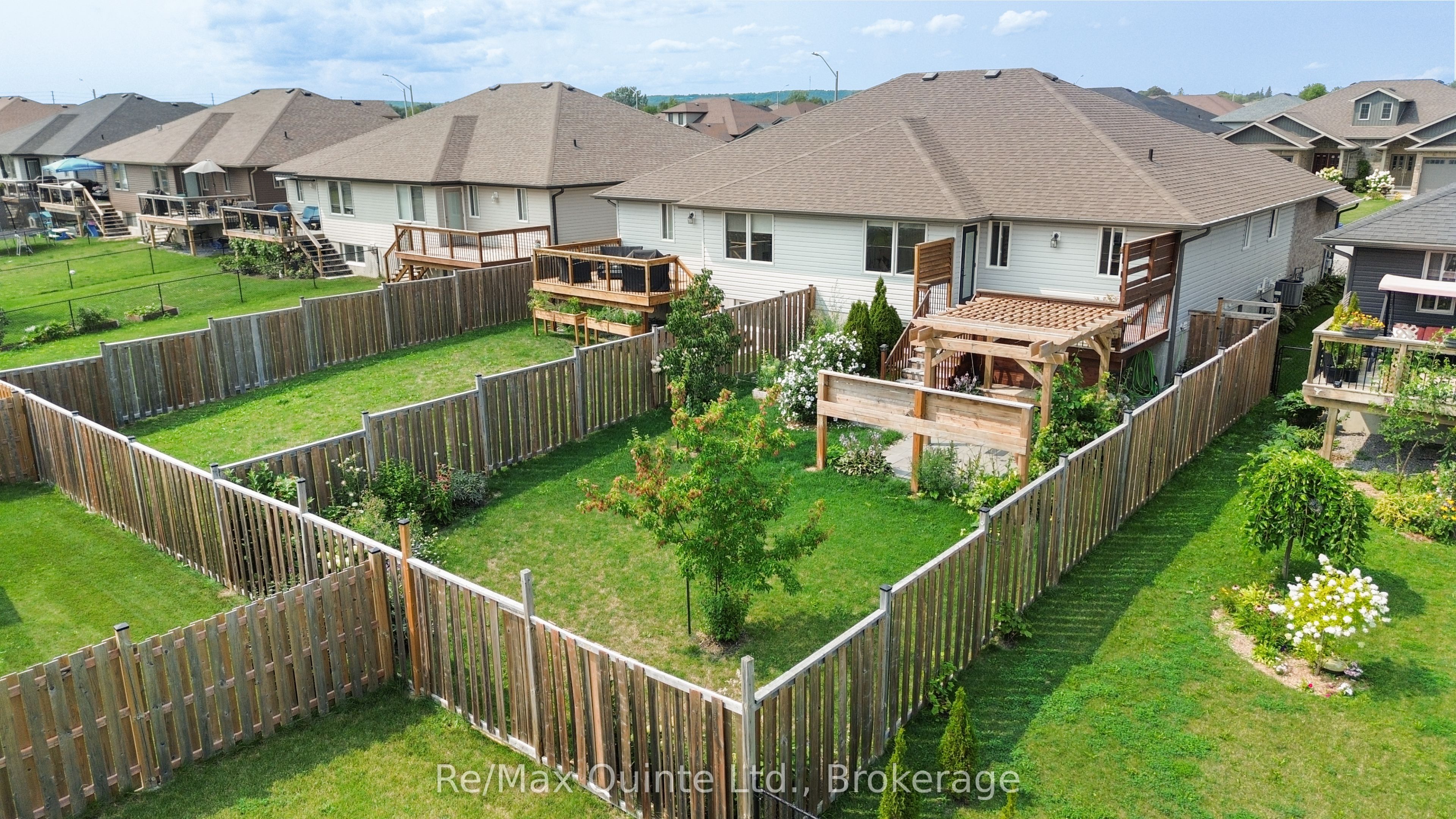 57 Hillside Meadow Drive Property Photo 50