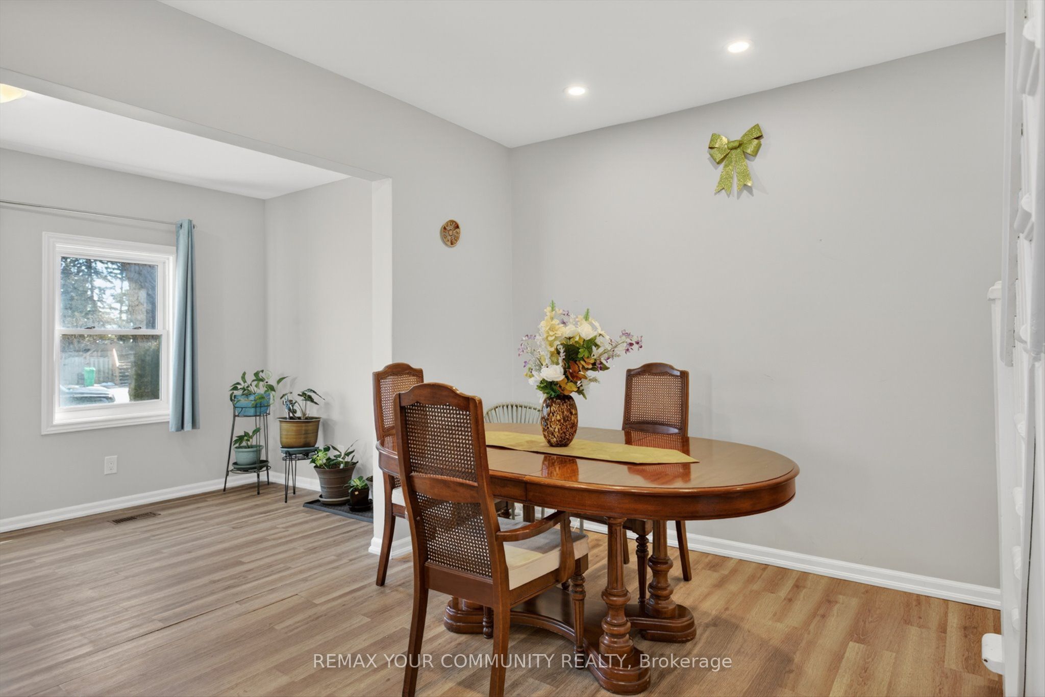 426 Wolsely Street Property Photo 7
