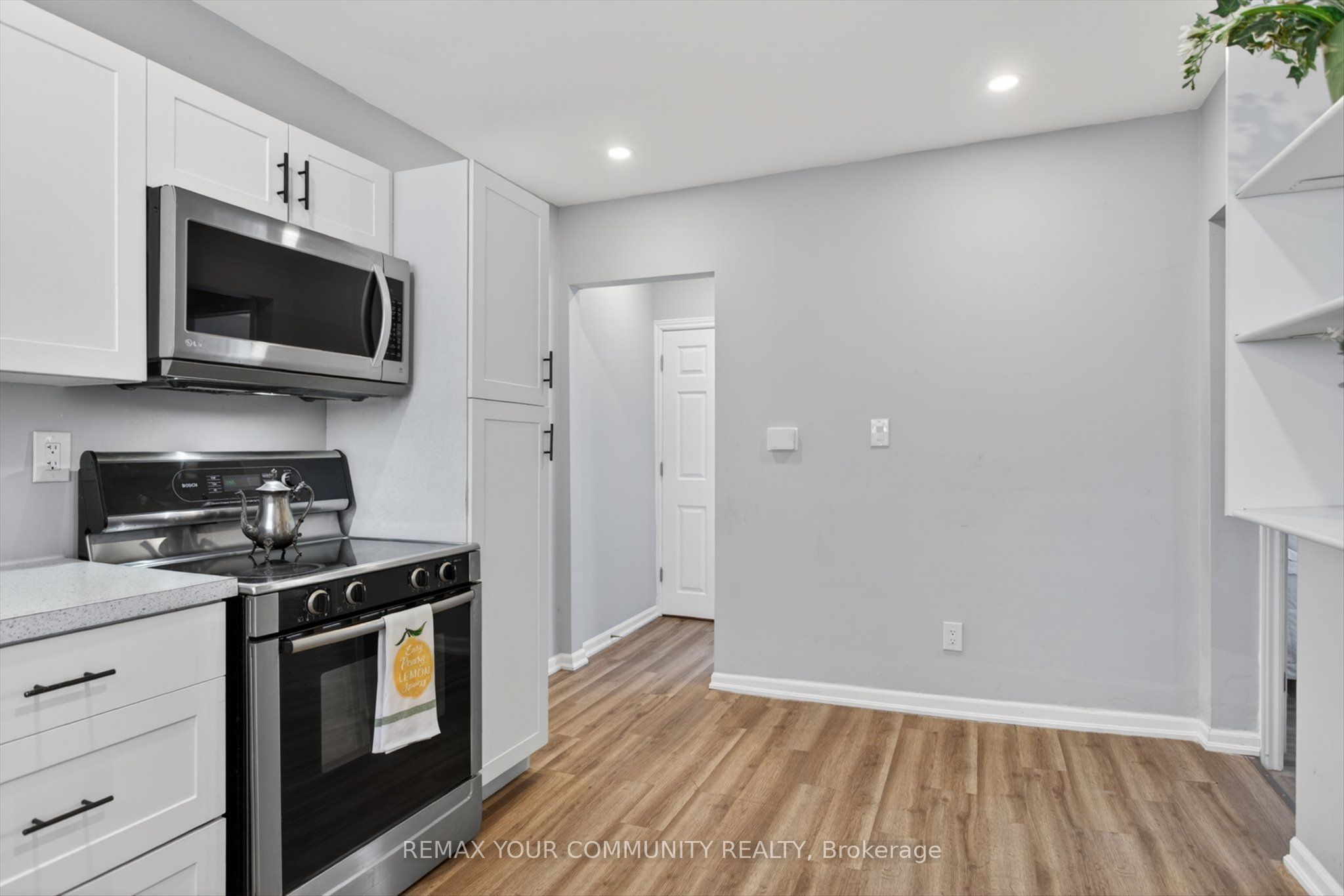 426 Wolsely Street Property Photo 12