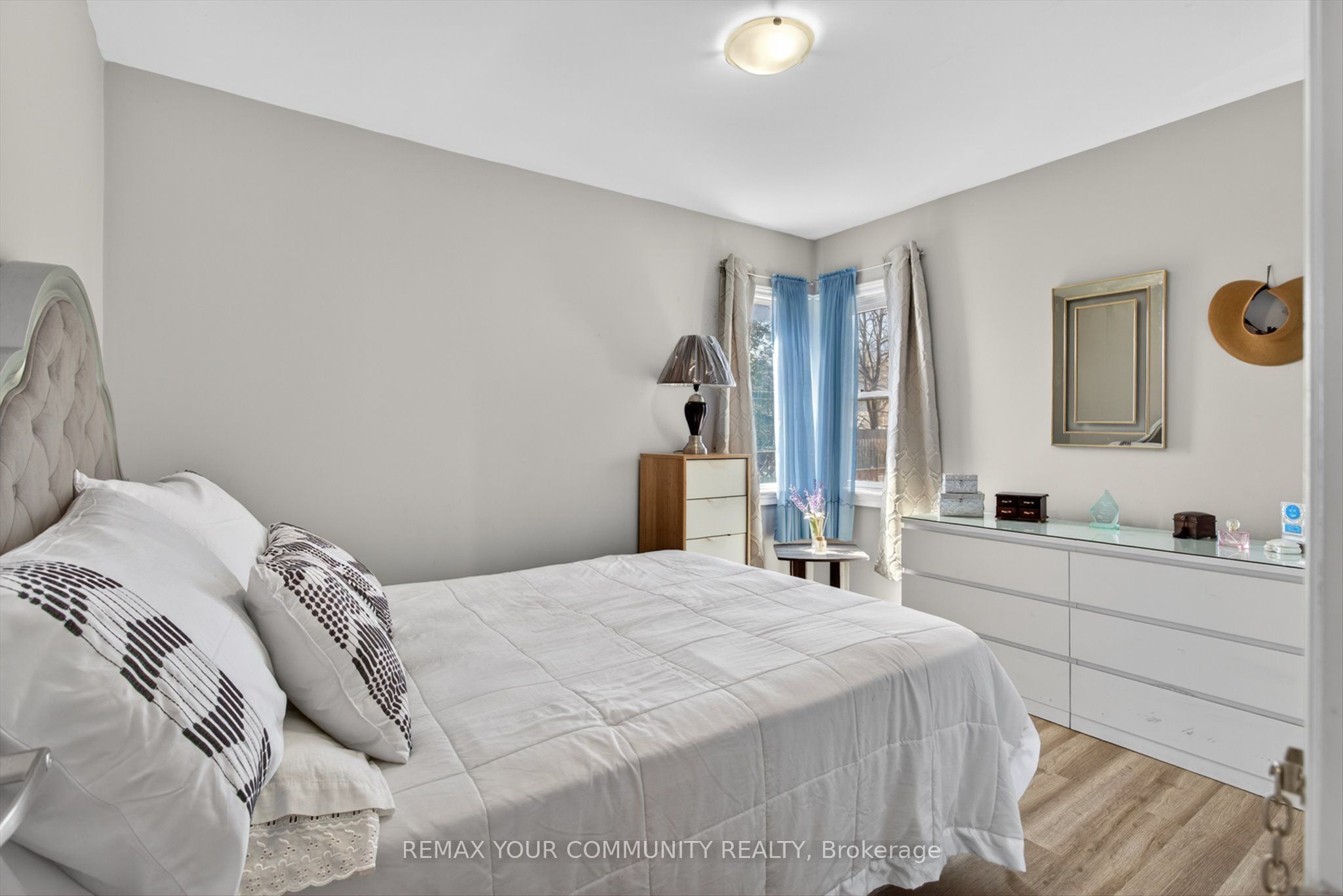 426 Wolsely Street Property Photo 16