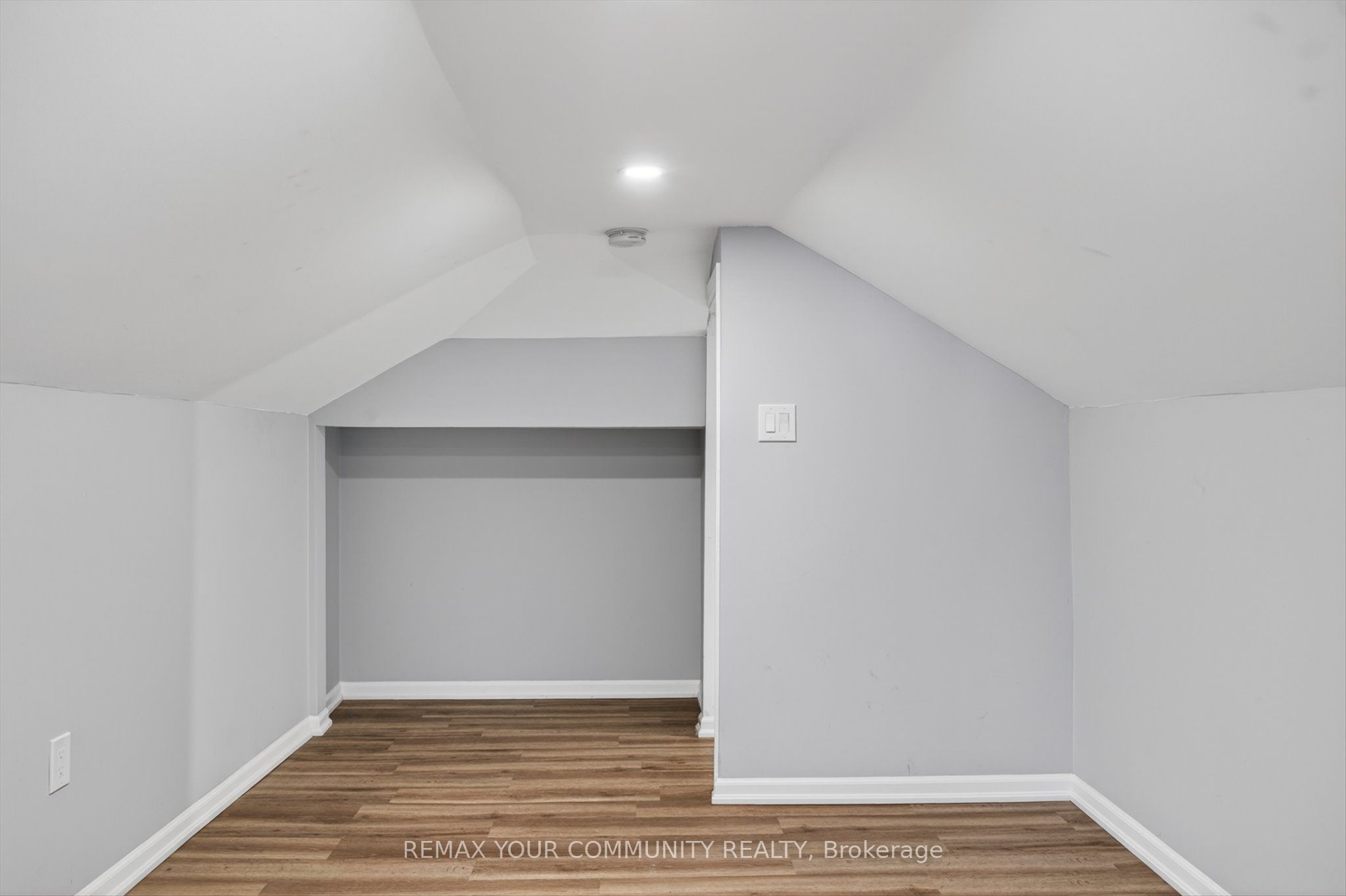 426 Wolsely Street Property Photo 19