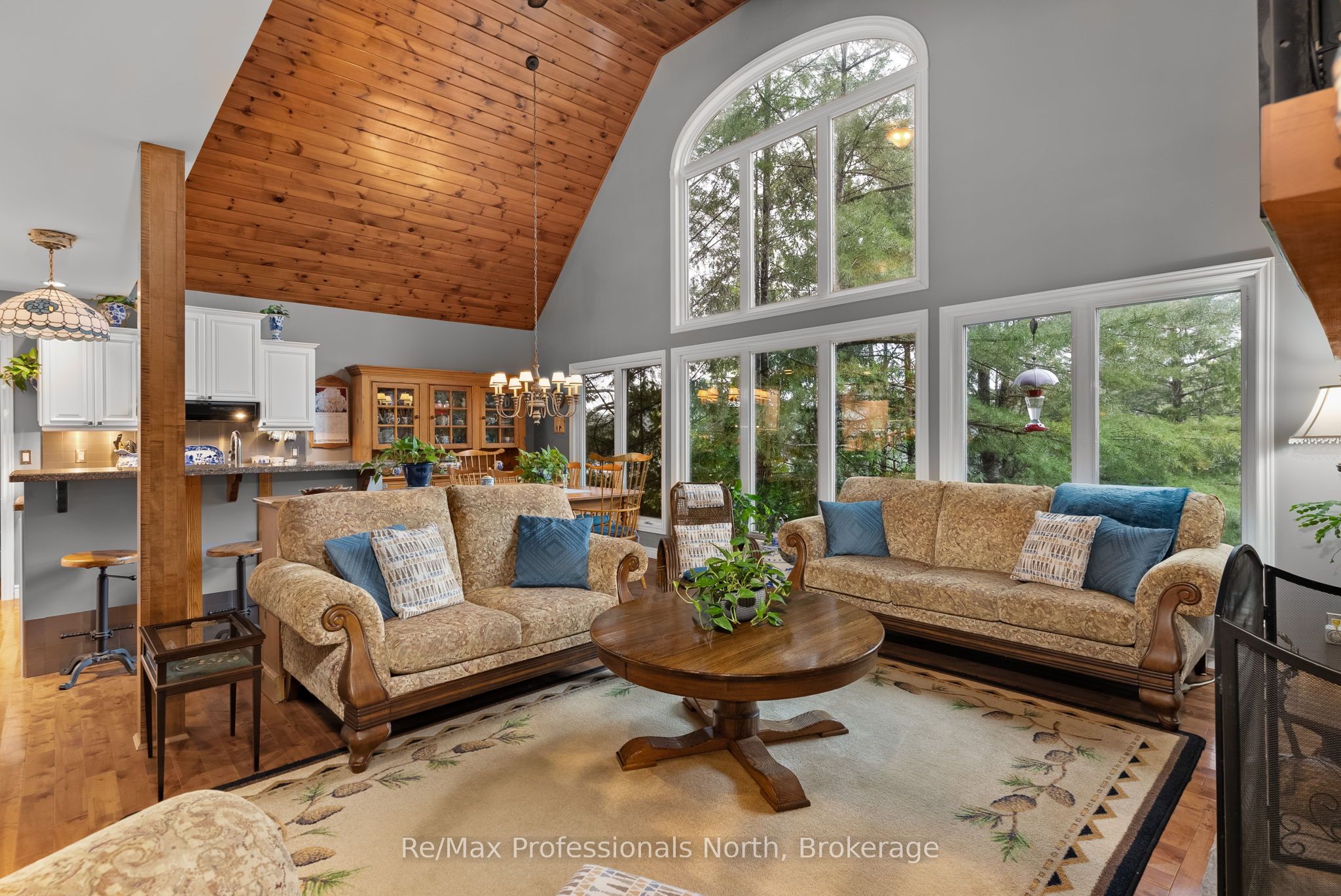 1005 Laidlaw Avenue Property Photo 6