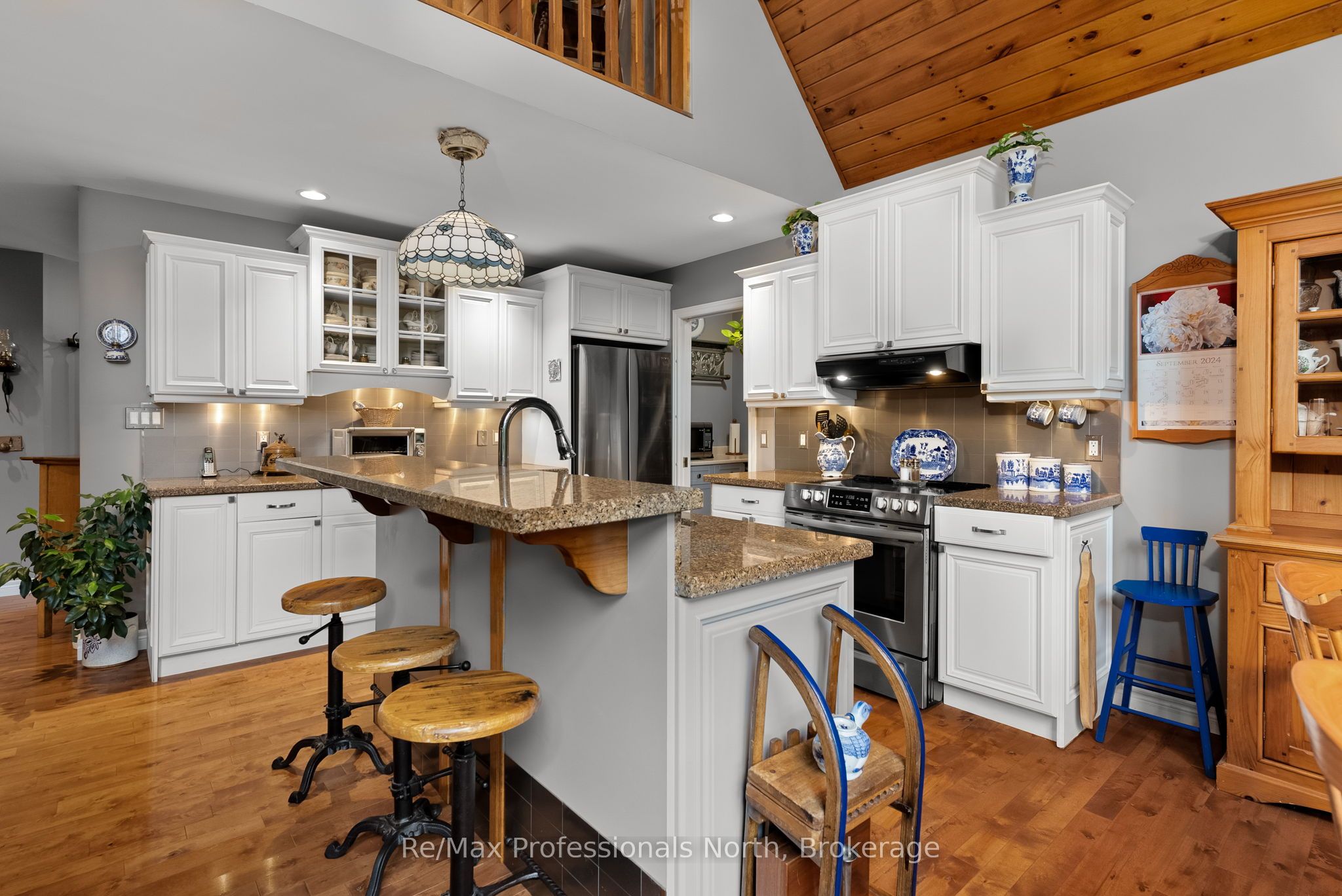 1005 Laidlaw Avenue Property Photo 8