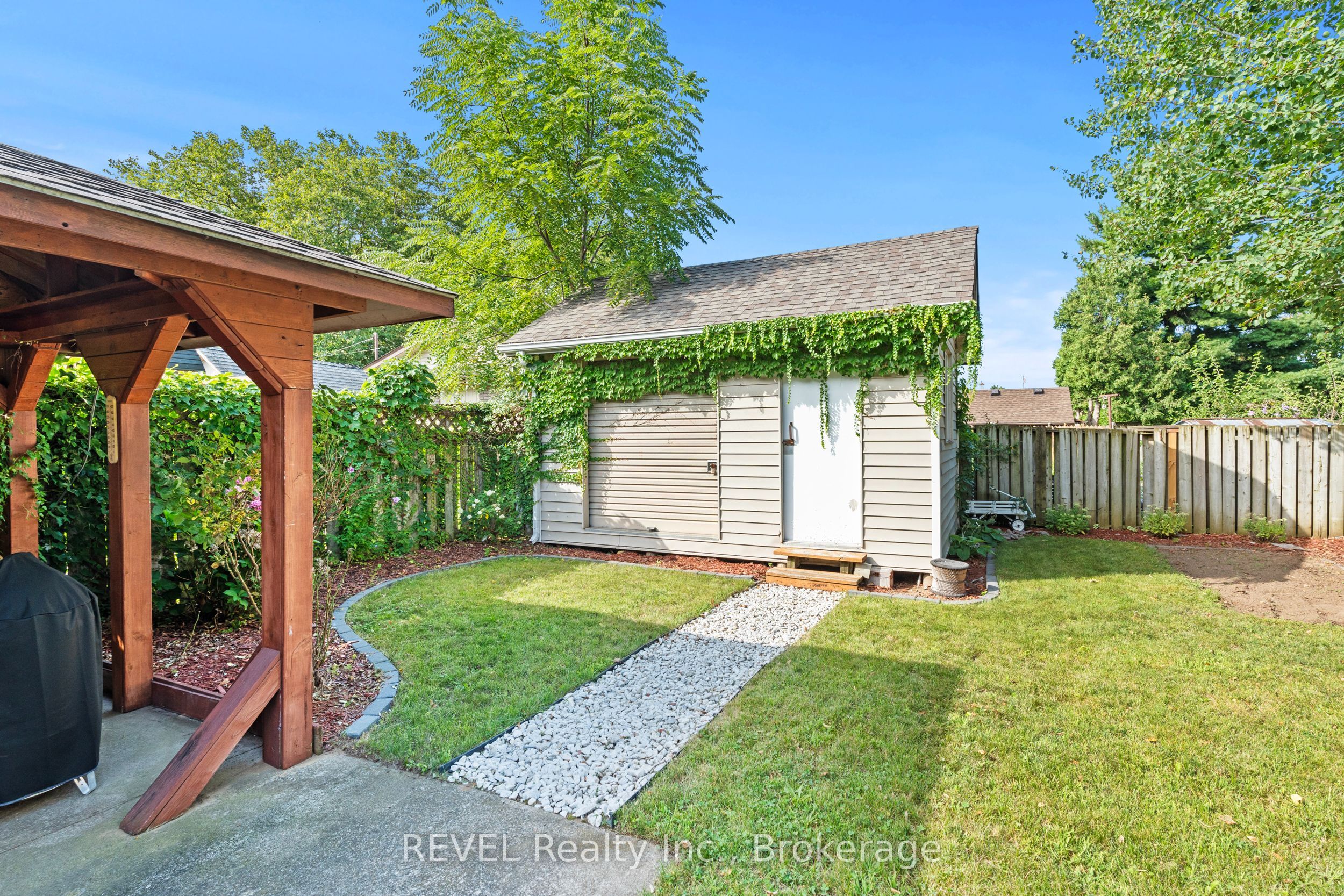 28 Black Knight Road Property Photo 35