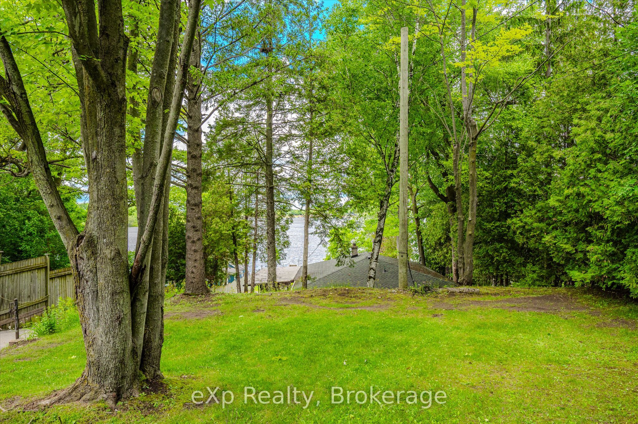 20 Clergy Lane Property Photo 6