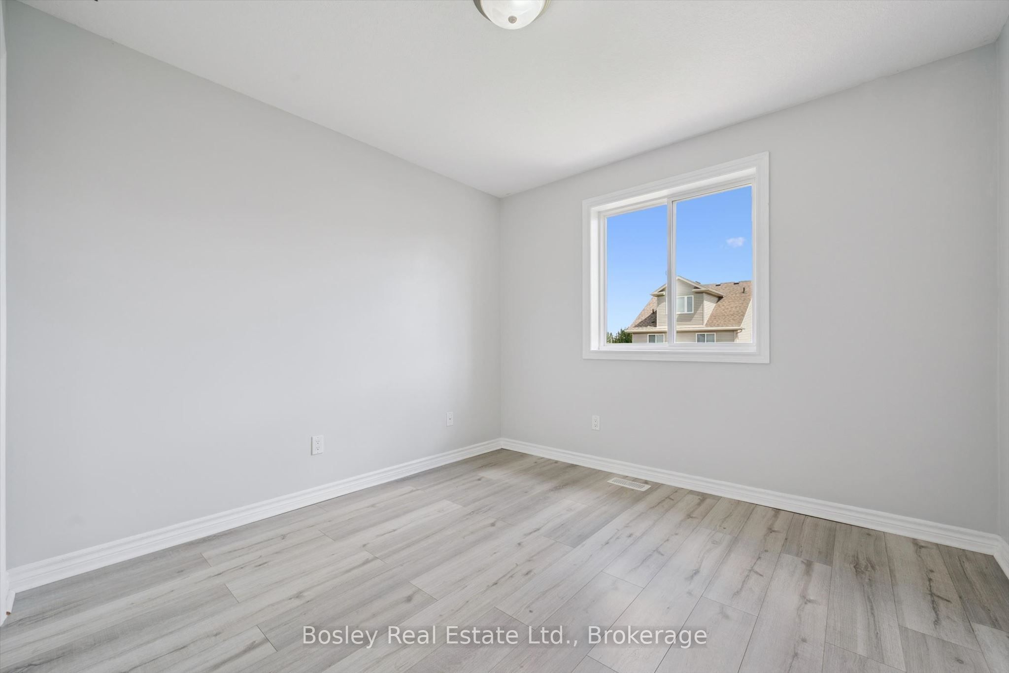 4 Pearson Street Property Photo 32