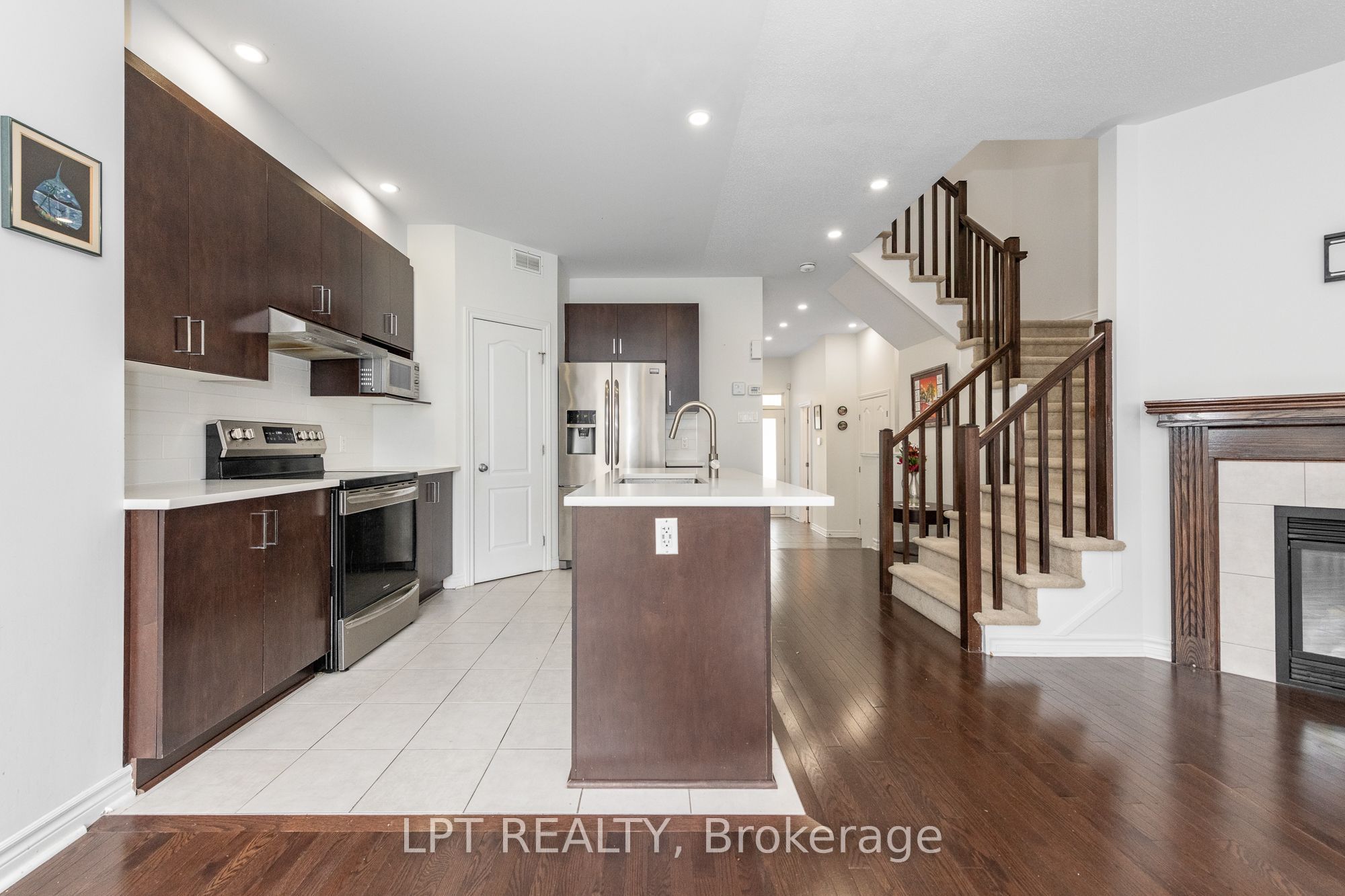 181 Manorwood Crescent Property Photo 10