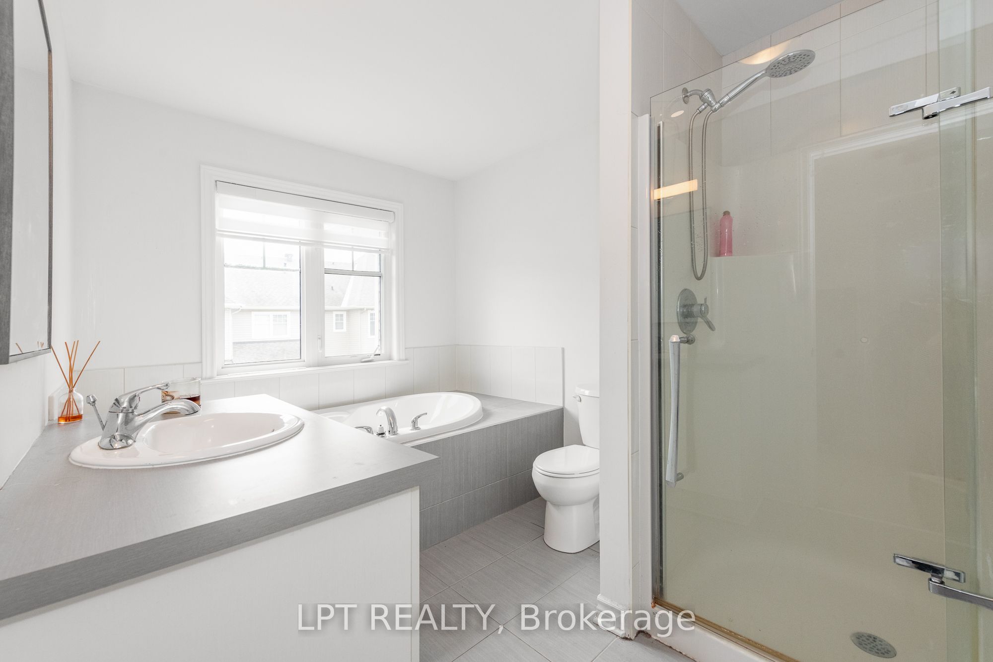 181 Manorwood Crescent Property Photo 25
