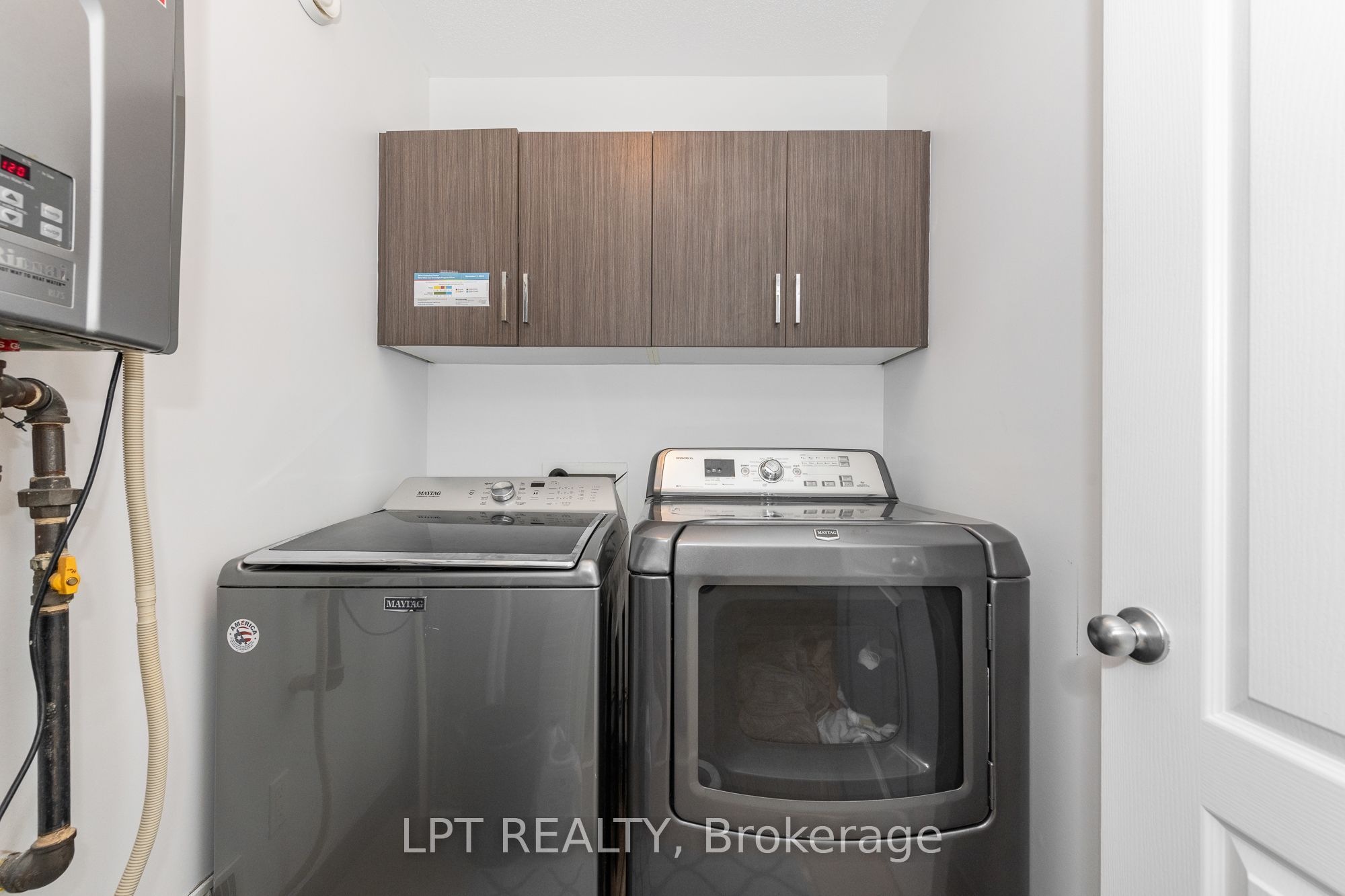 181 Manorwood Crescent Property Photo 33