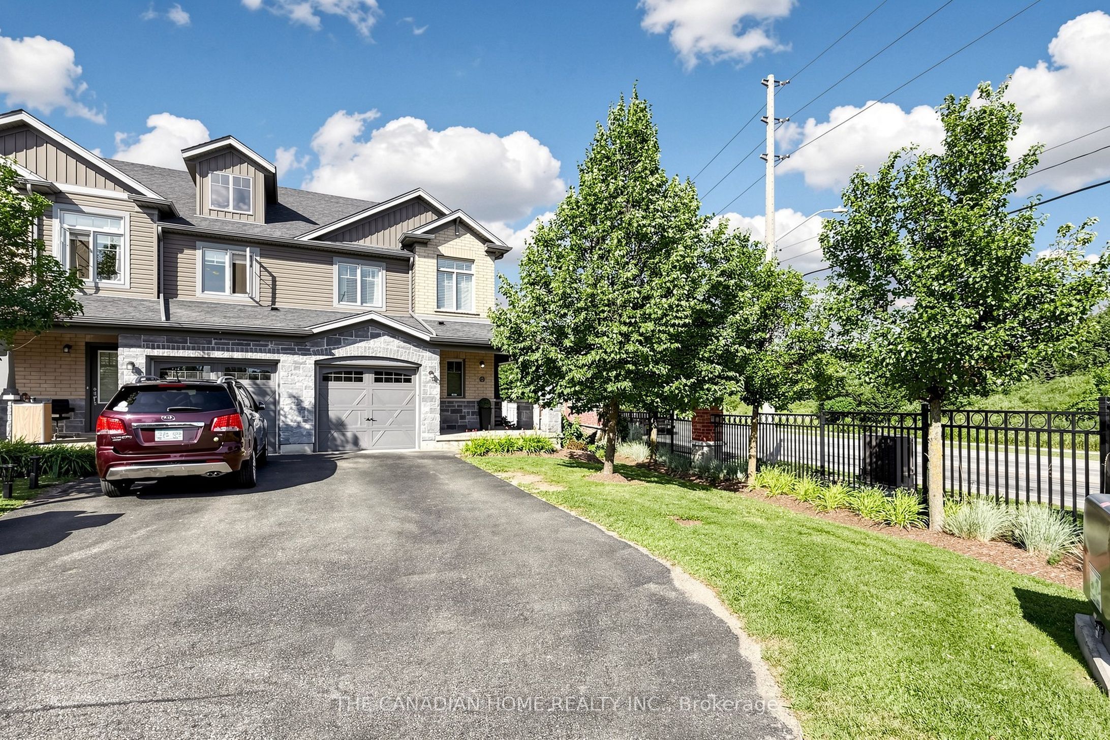 51 Arlington Crescent Property Photo 2