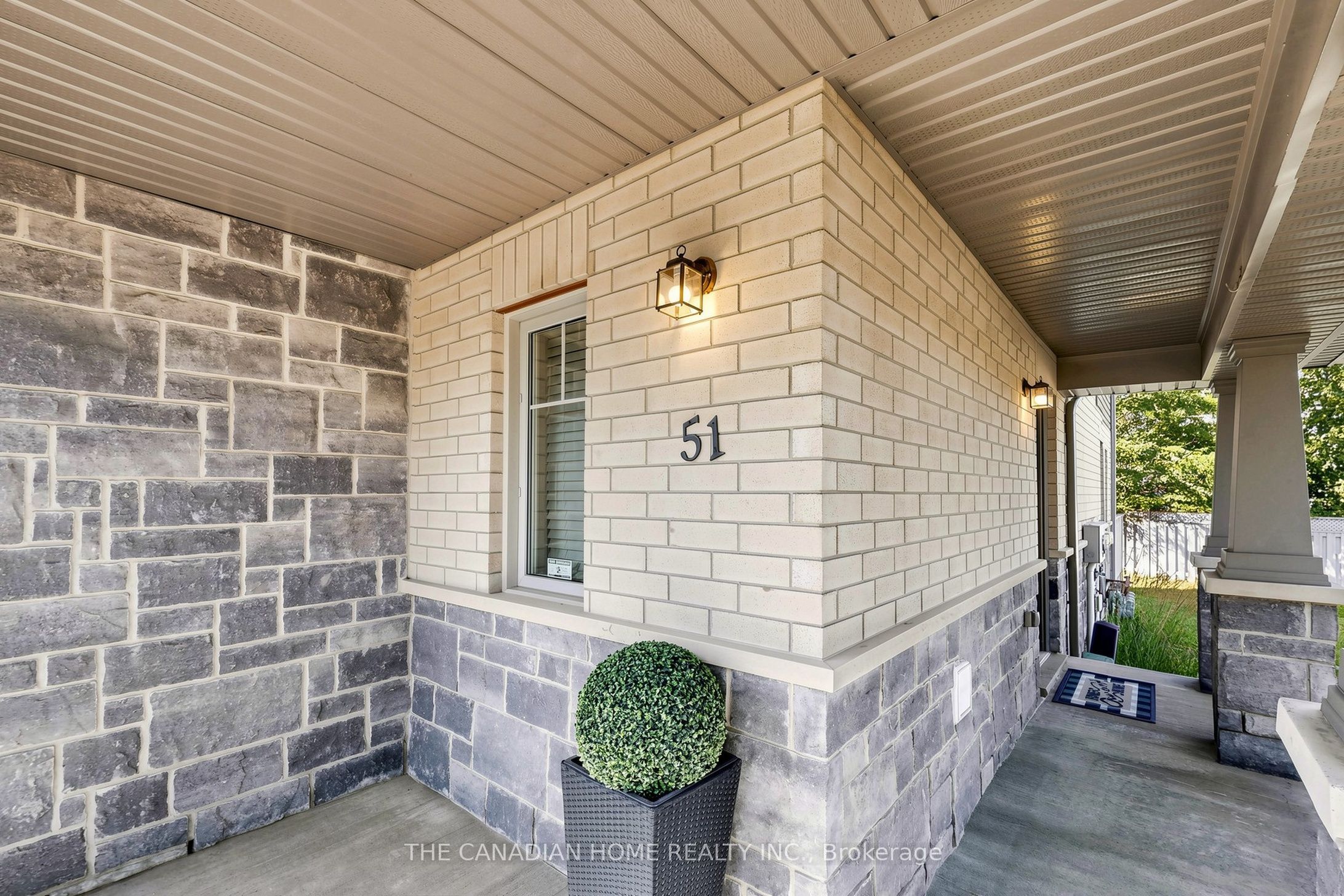 51 Arlington Crescent Property Photo 5
