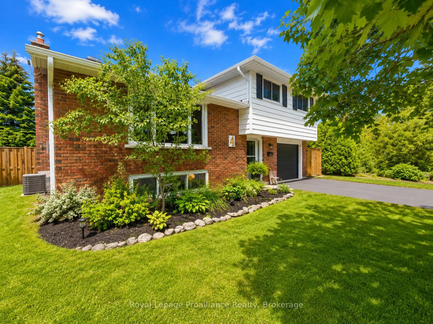 4 Richmond Grove Property Photo 1