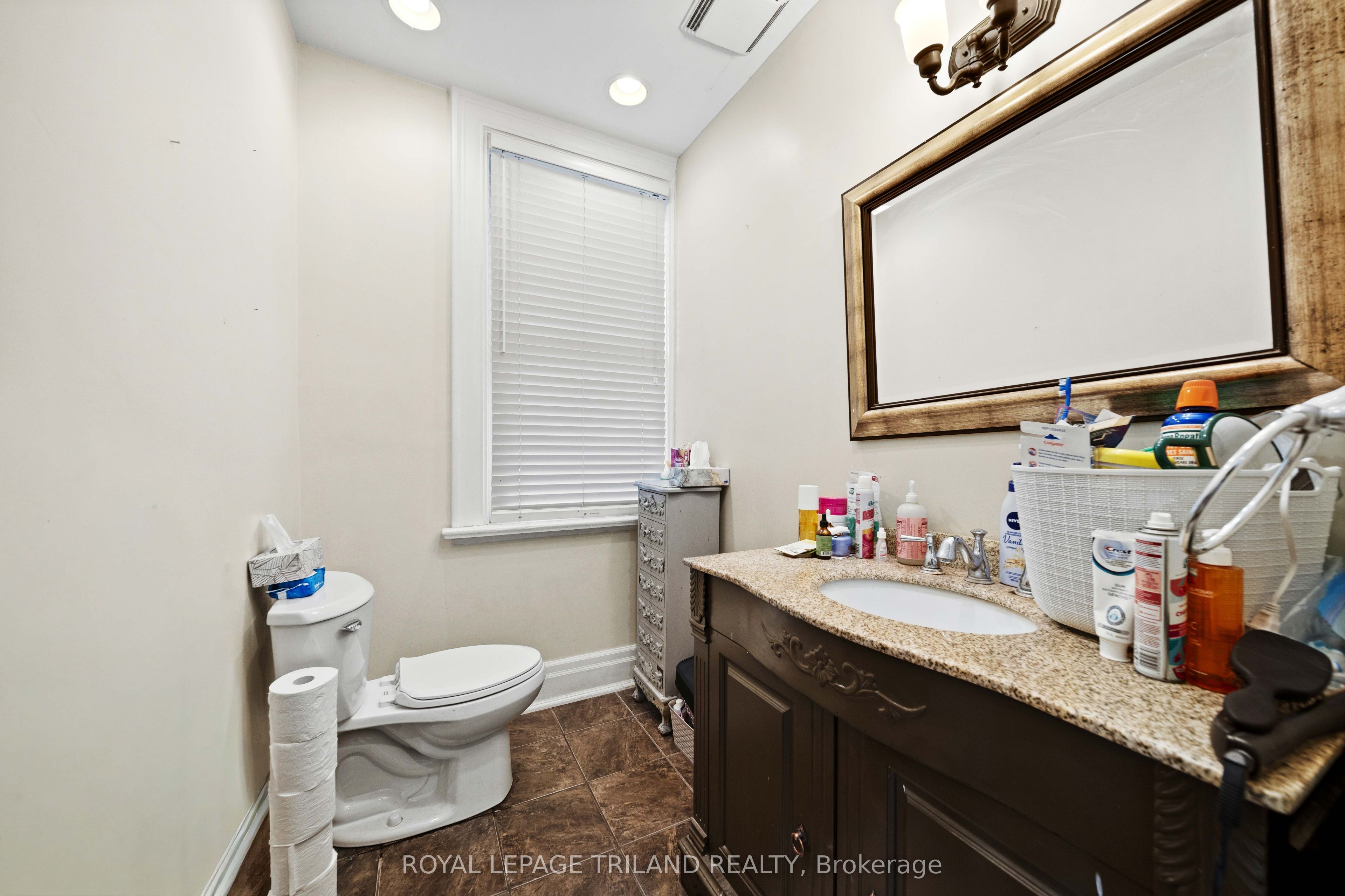 98 Central Avenue Property Photo 35