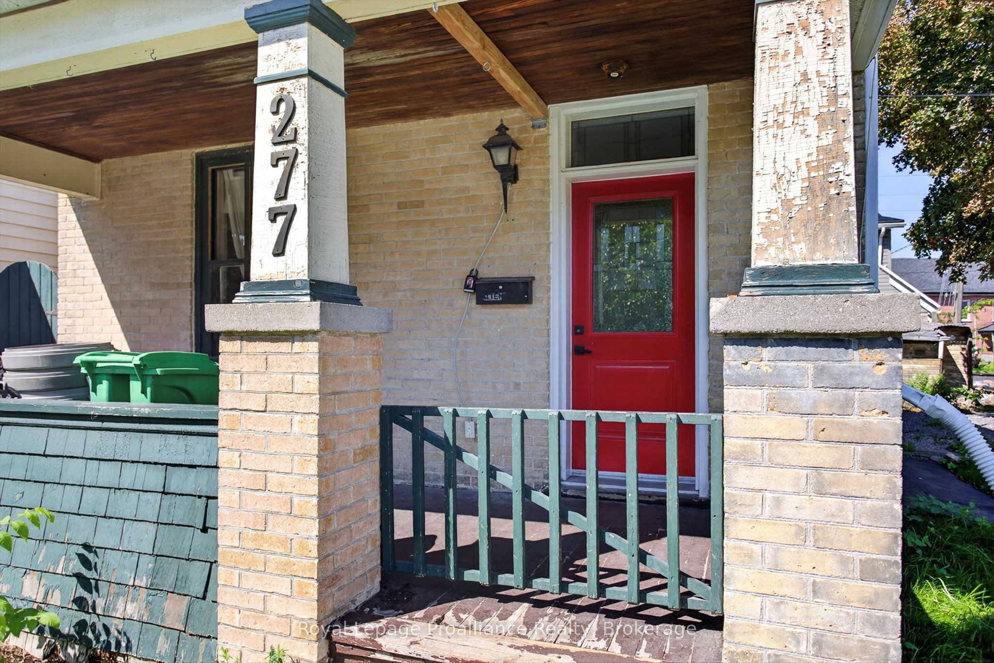 277 Reid Street Property Photo 4