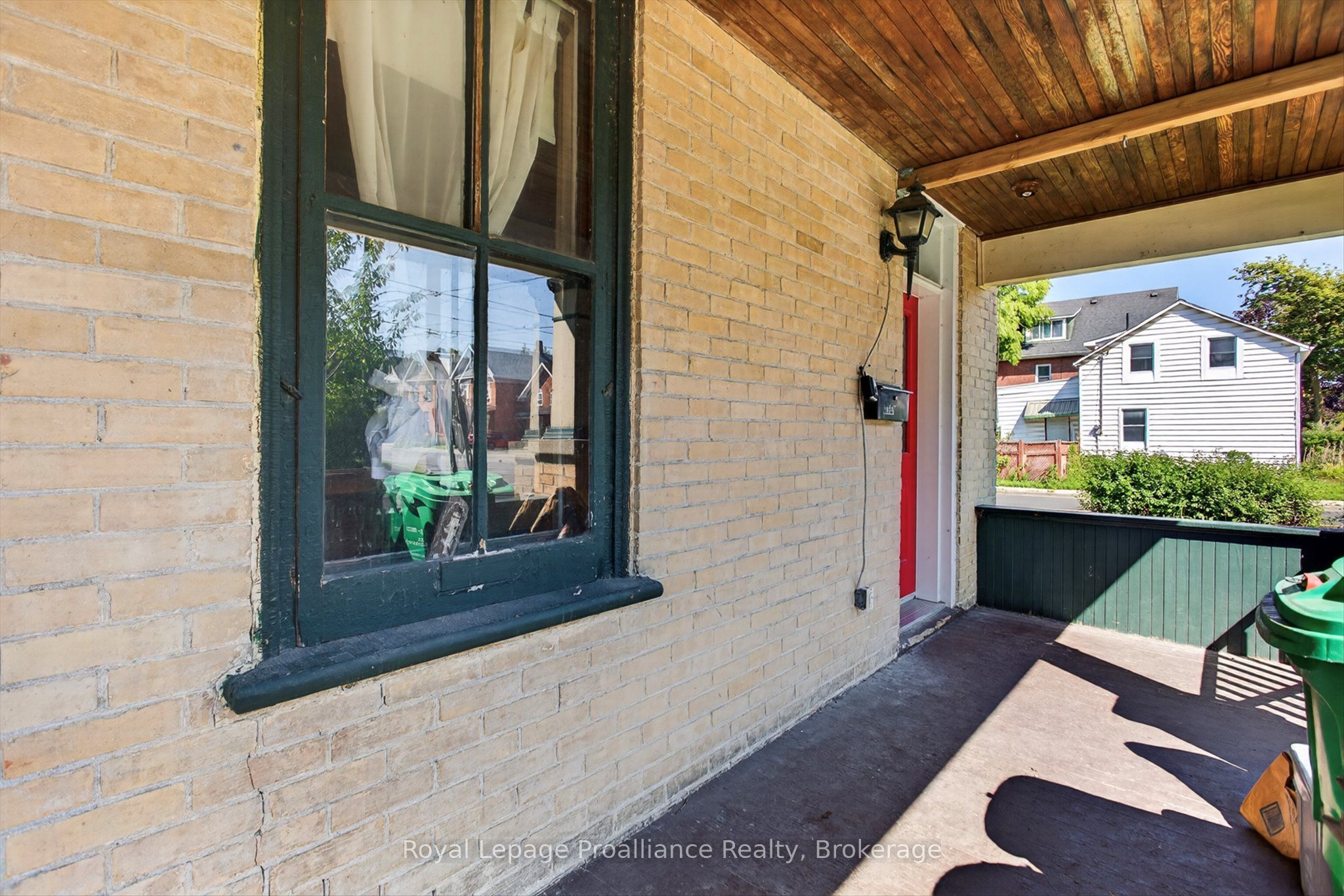 277 Reid Street Property Photo 5