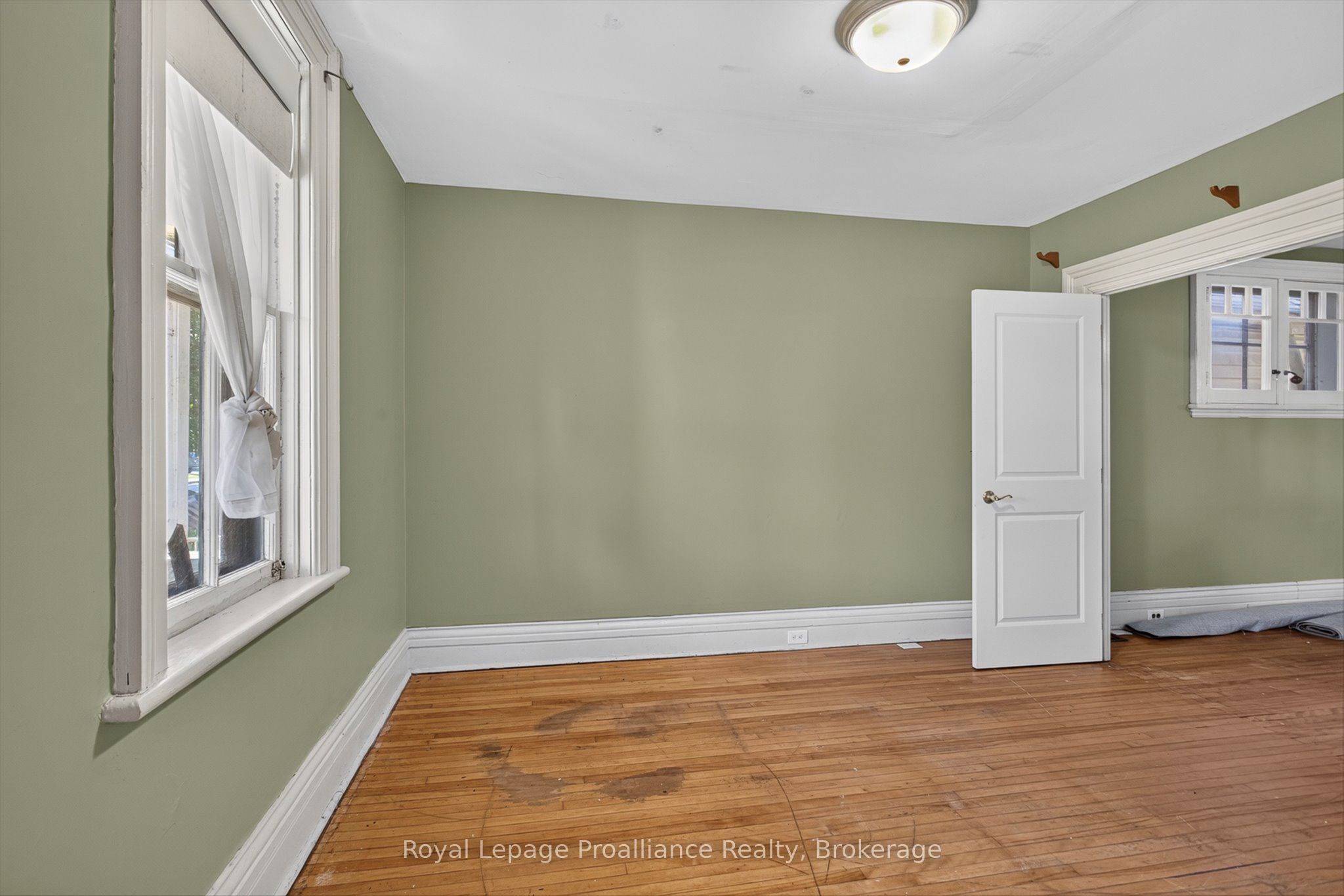 277 Reid Street Property Photo 10