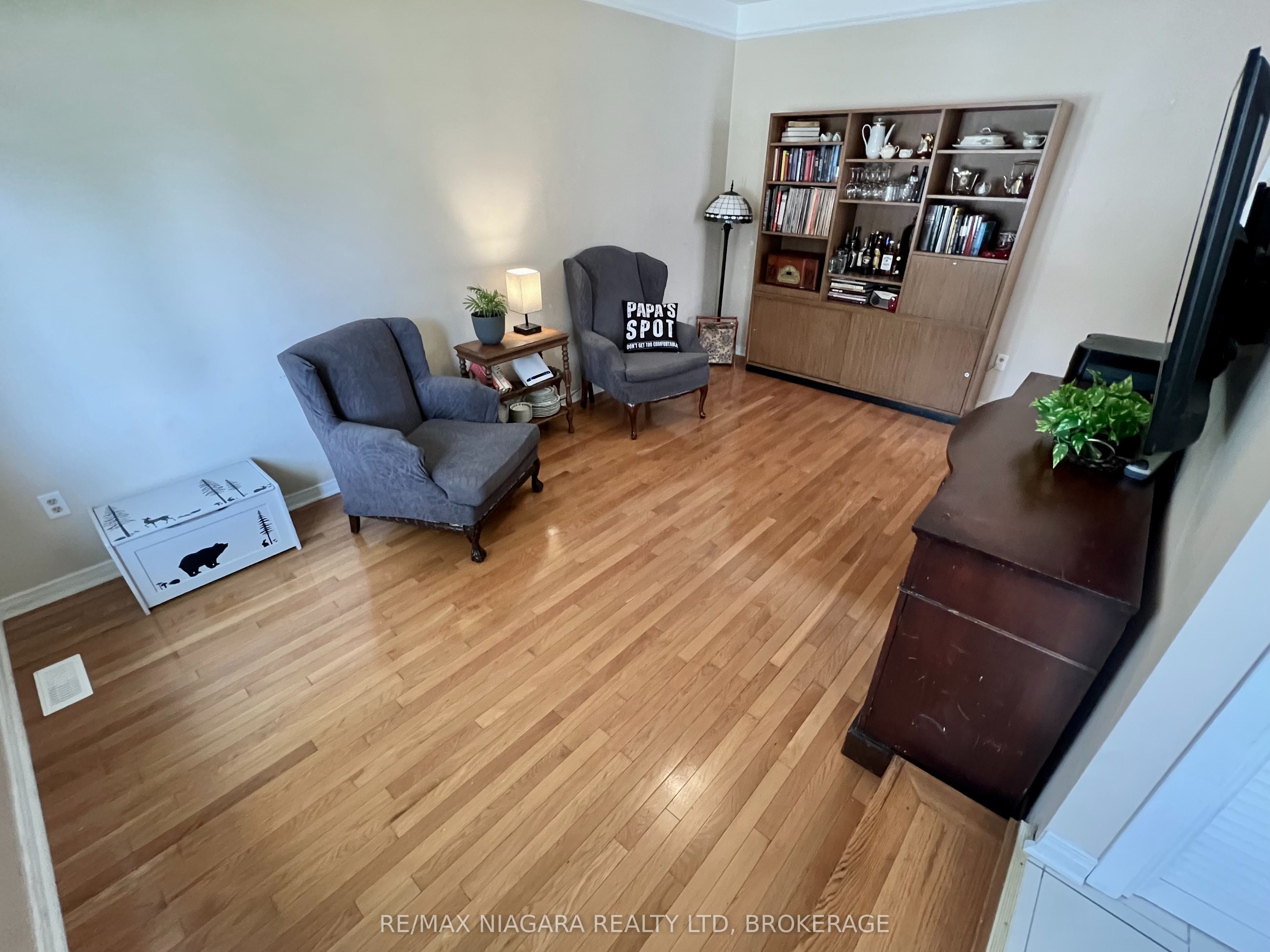 6196 Kirkland Drive Property Photo 12