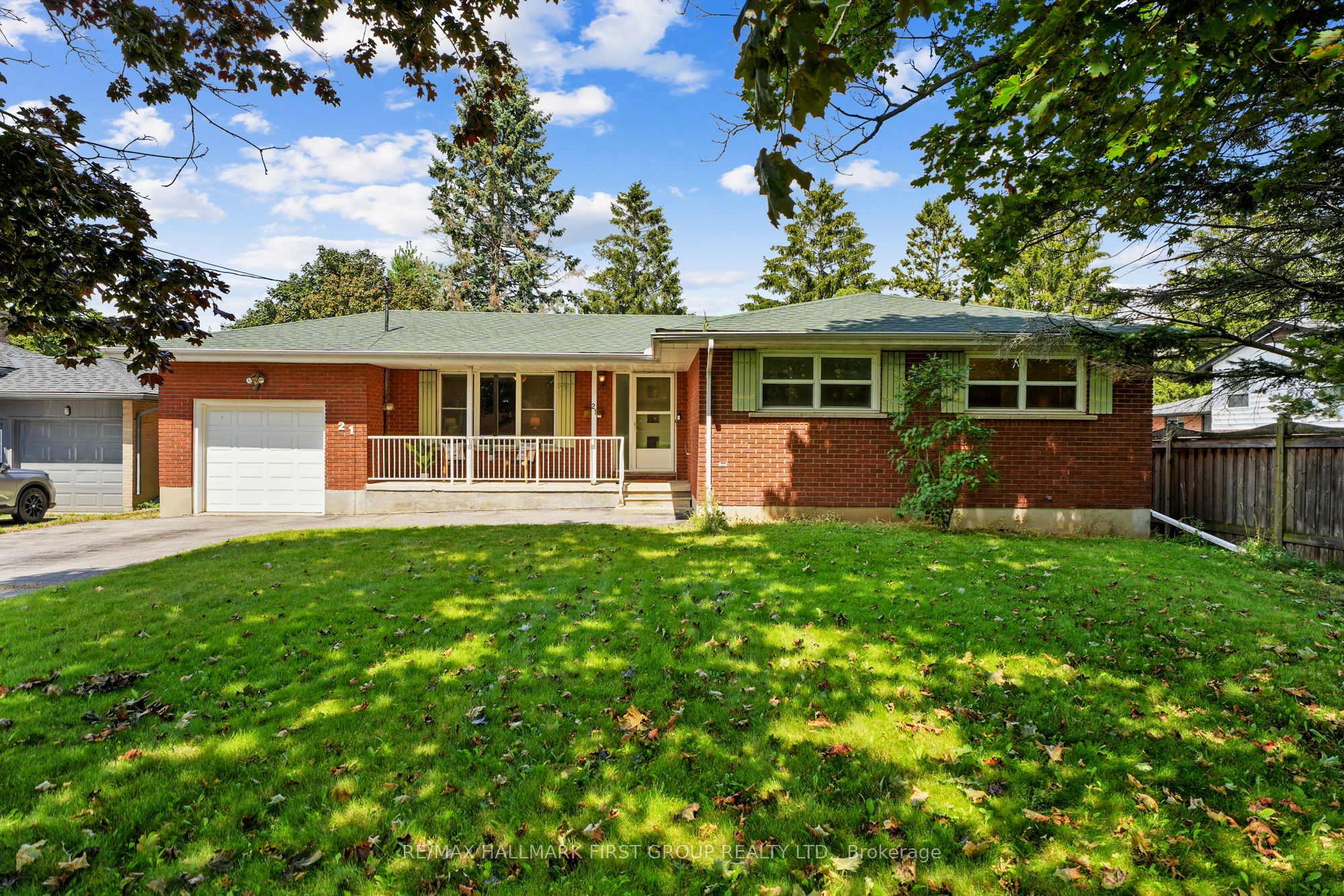 21 Gardiner Crescent