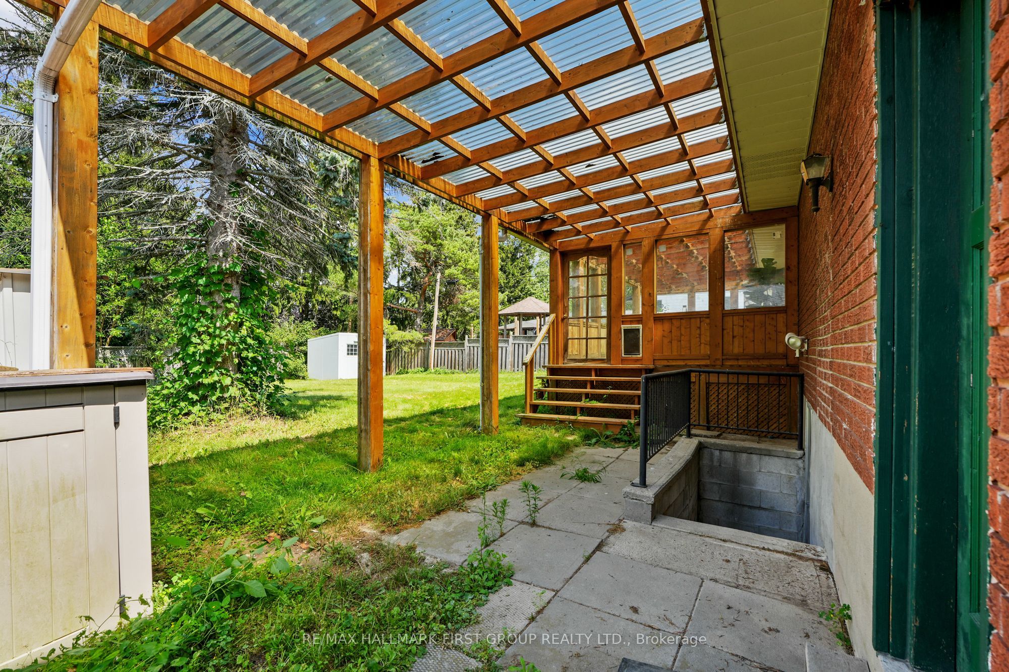 21 Gardiner Crescent Property Photo 35