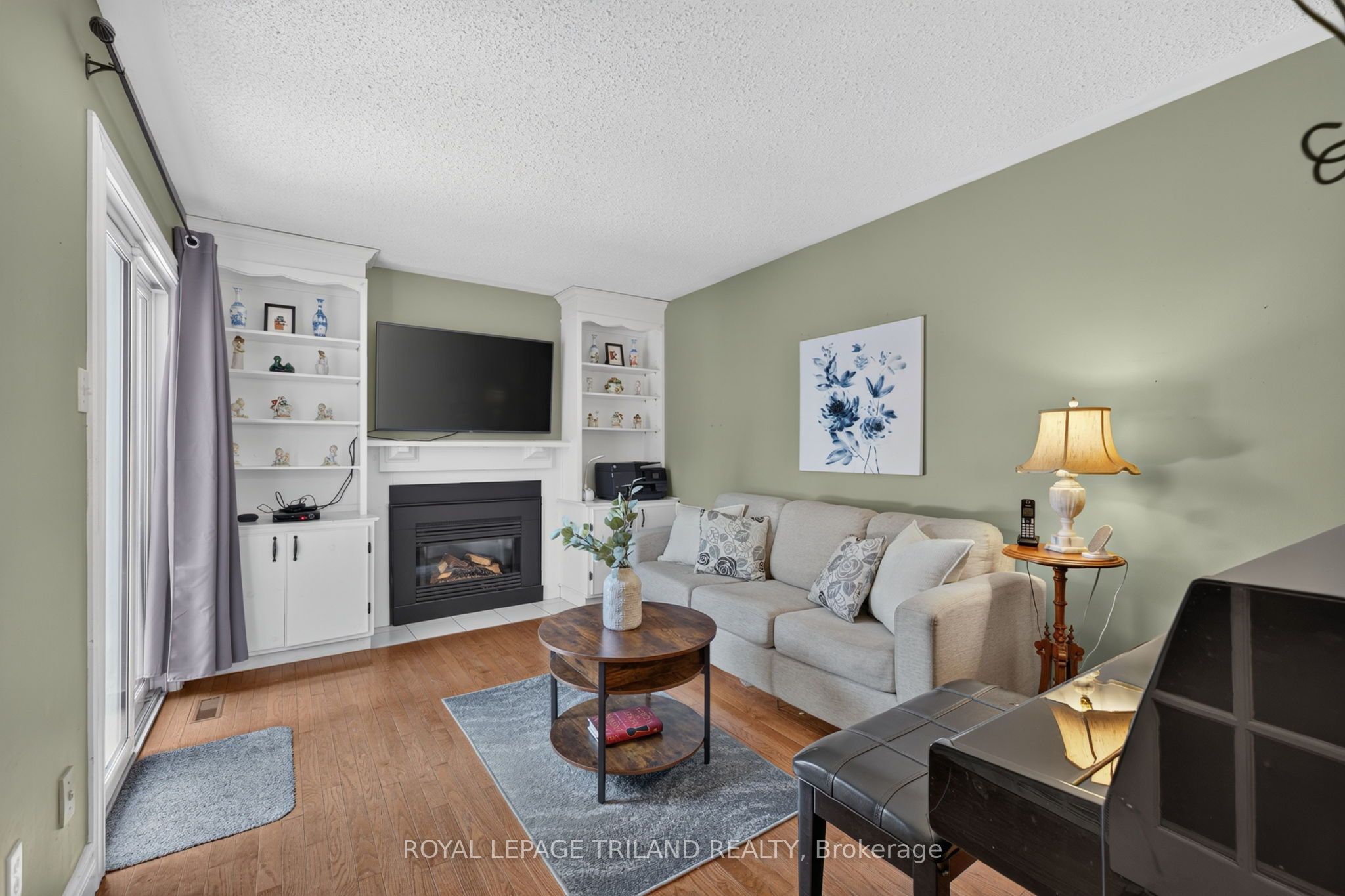 1077 Mahogany Crescent Property Photo 15