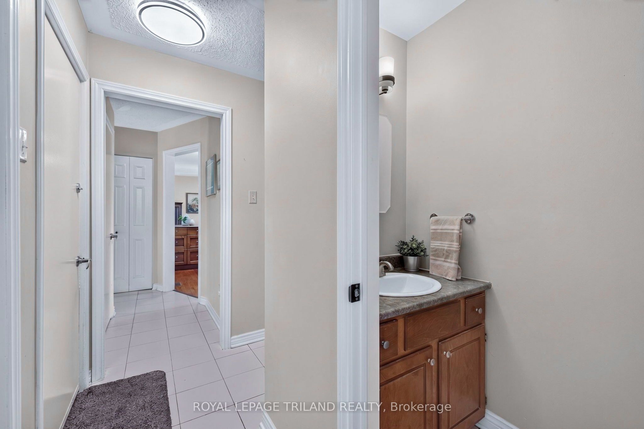 1077 Mahogany Crescent Property Photo 18