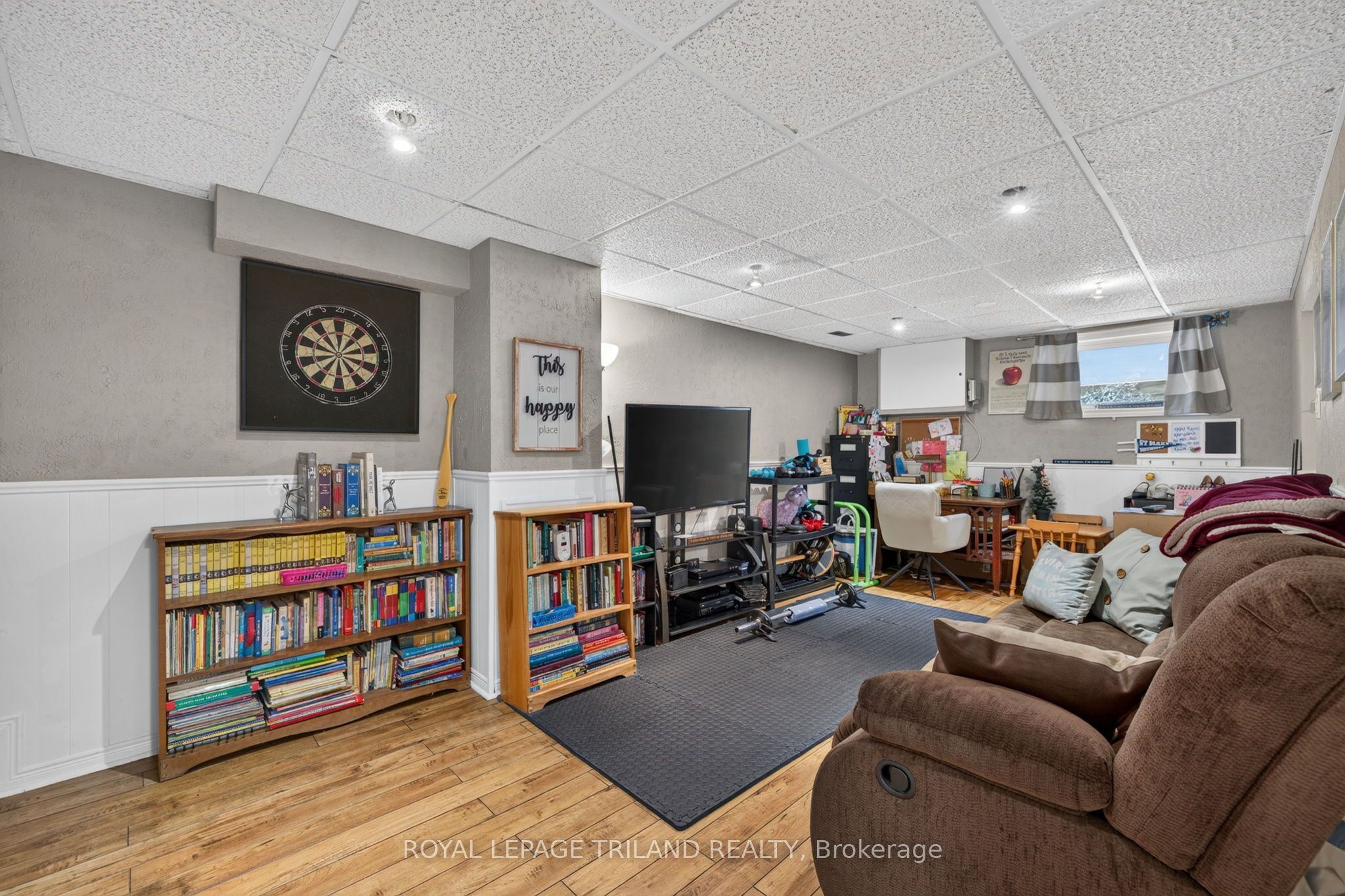 1077 Mahogany Crescent Property Photo 29
