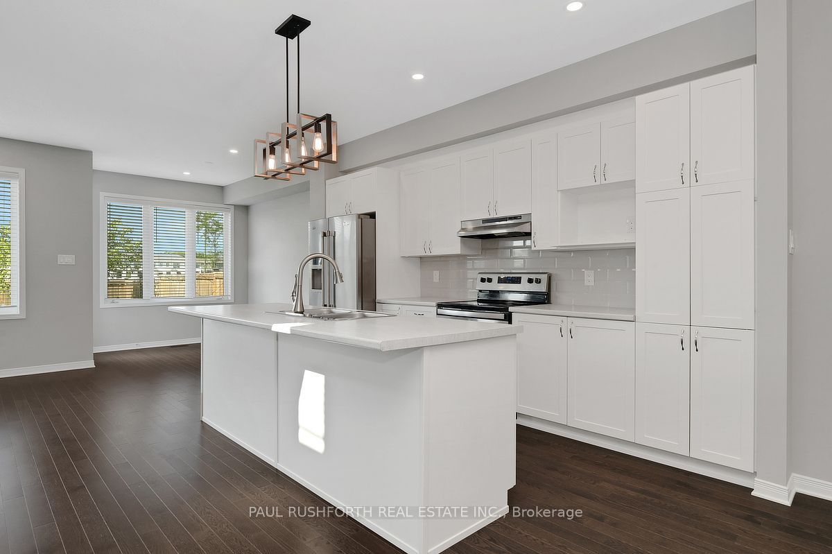 14 Riddell Street Property Photo 8