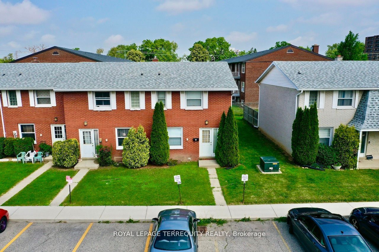 35 Orchard Place Property Photo 1