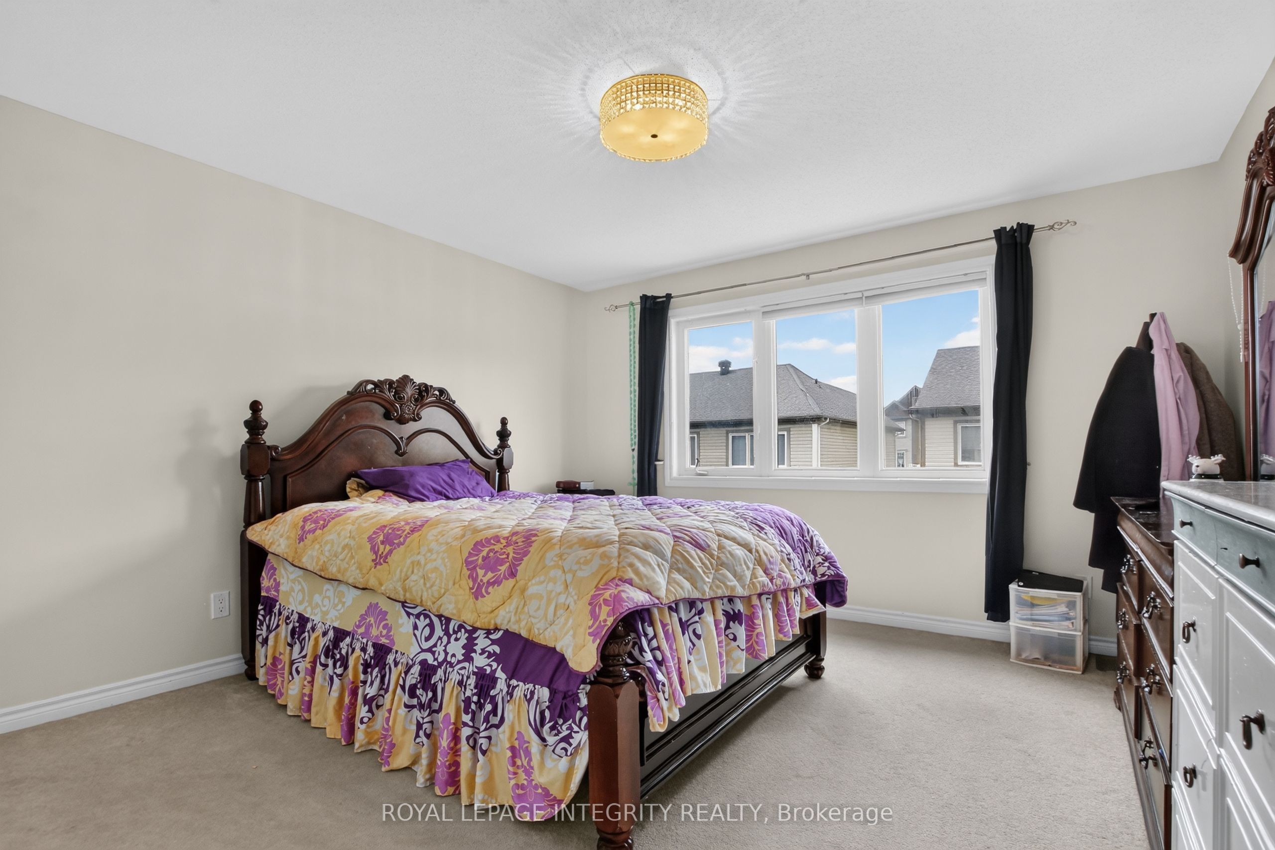 414 Meadowhawk Crescent Property Photo 17