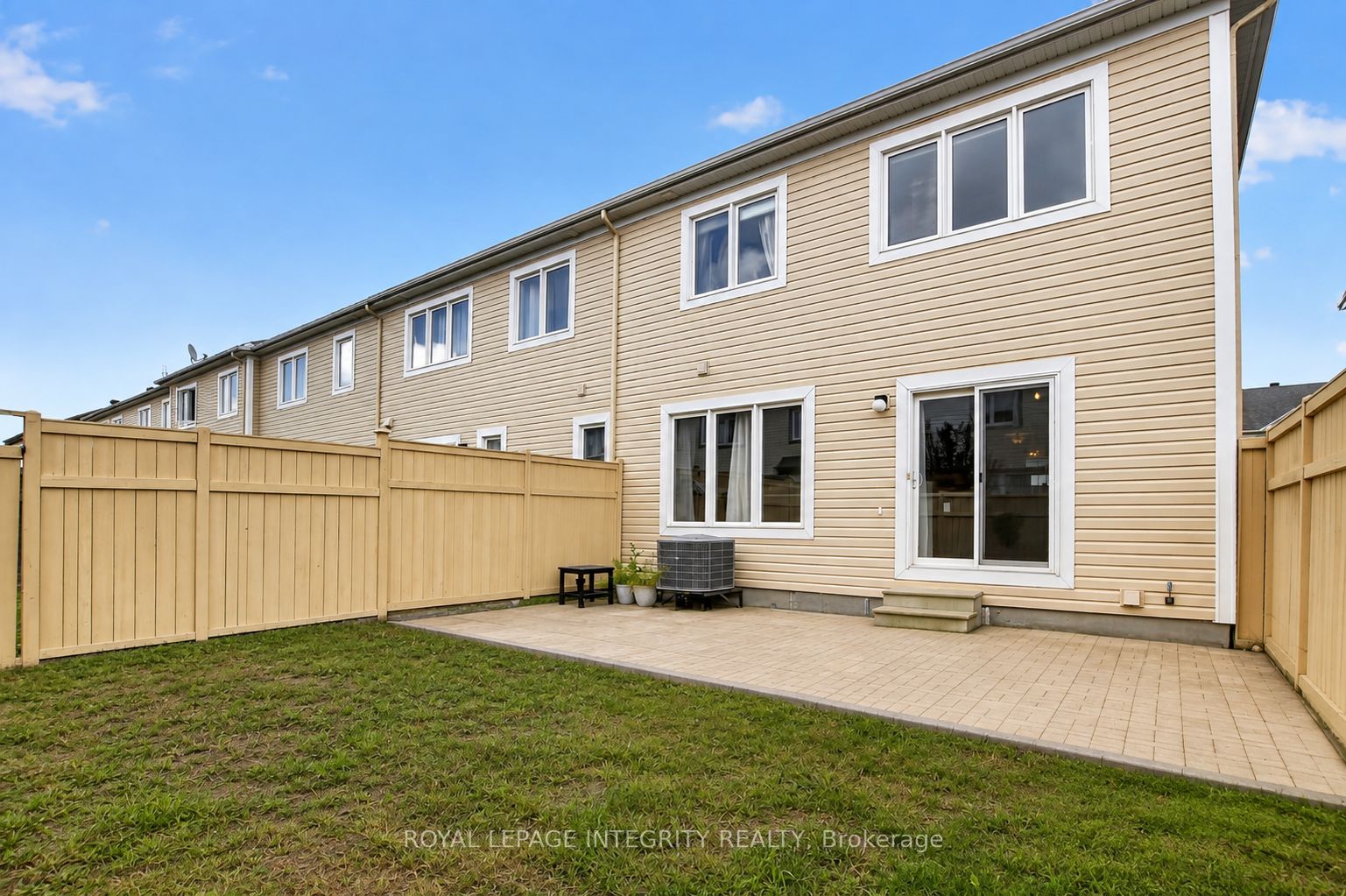 414 Meadowhawk Crescent Property Photo 29
