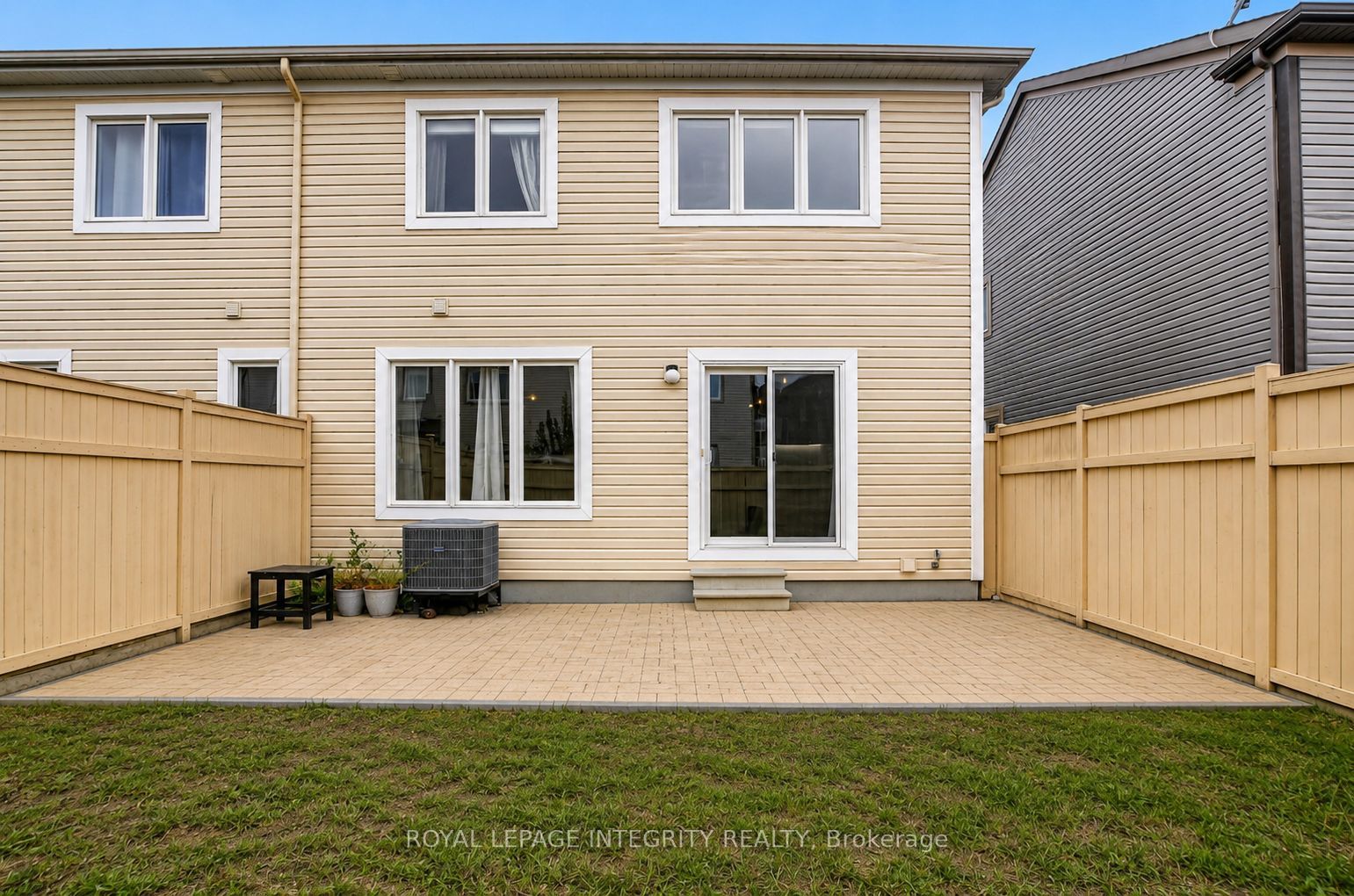 414 Meadowhawk Crescent Property Photo 30